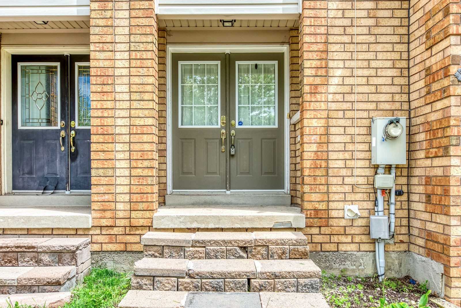 19 Auraglen St