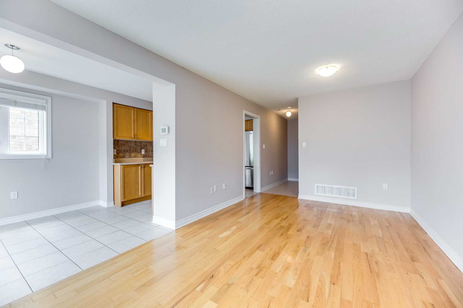 19 Auraglen St