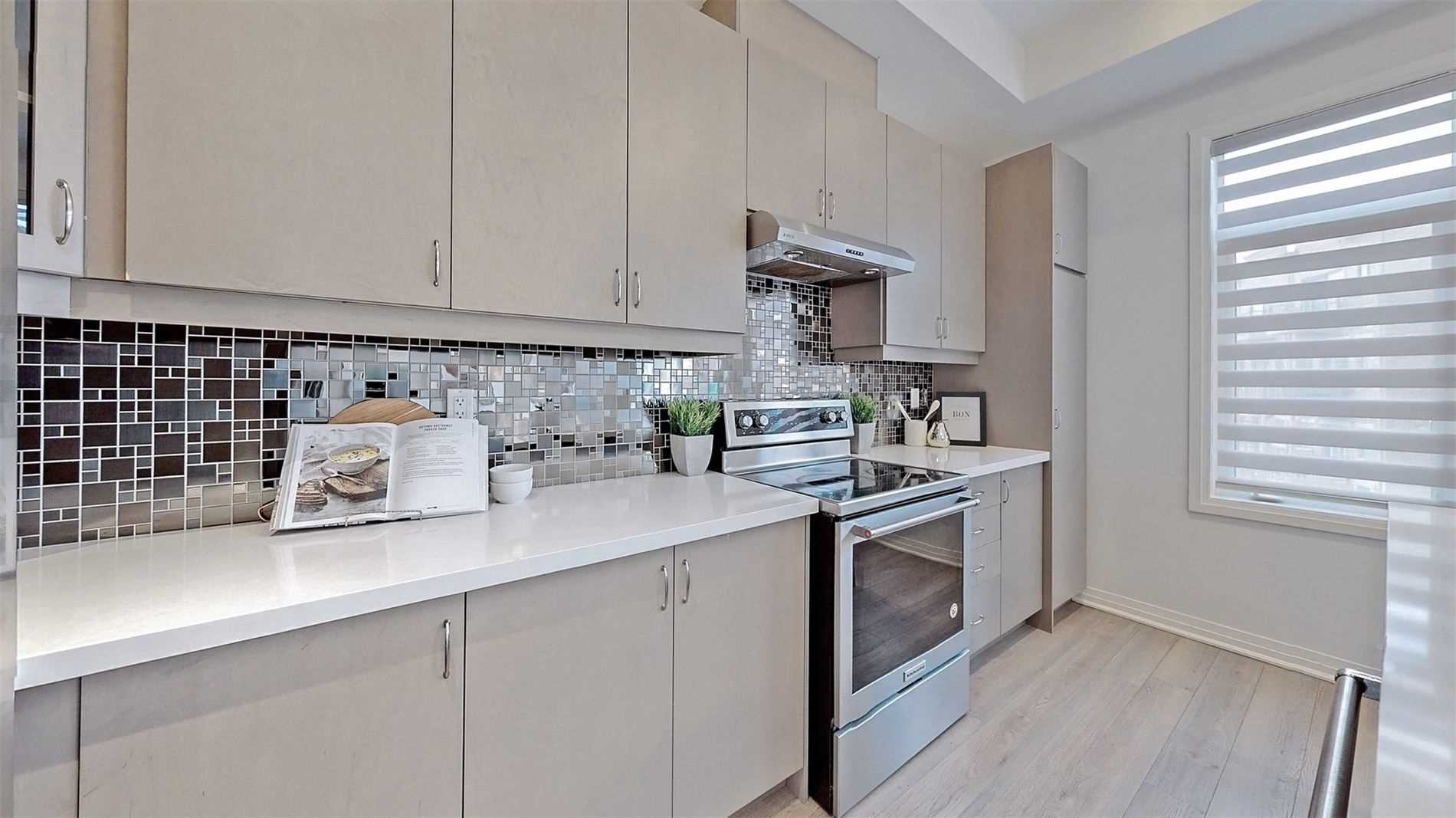262 Thomas Cook Ave