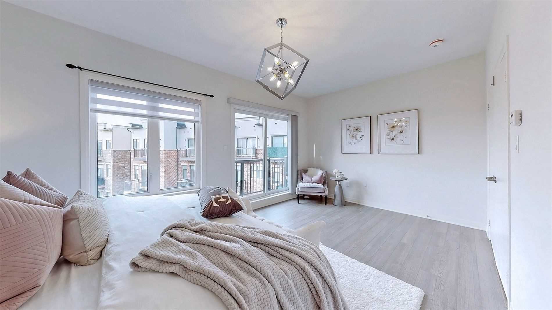 262 Thomas Cook Ave