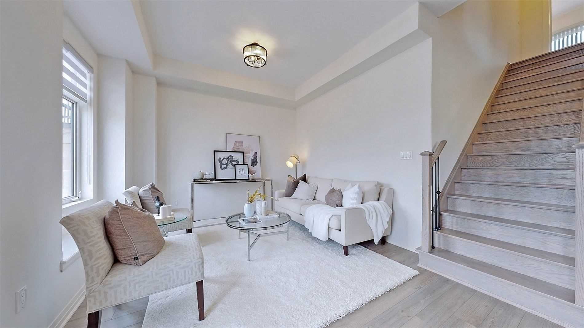 262 Thomas Cook Ave
