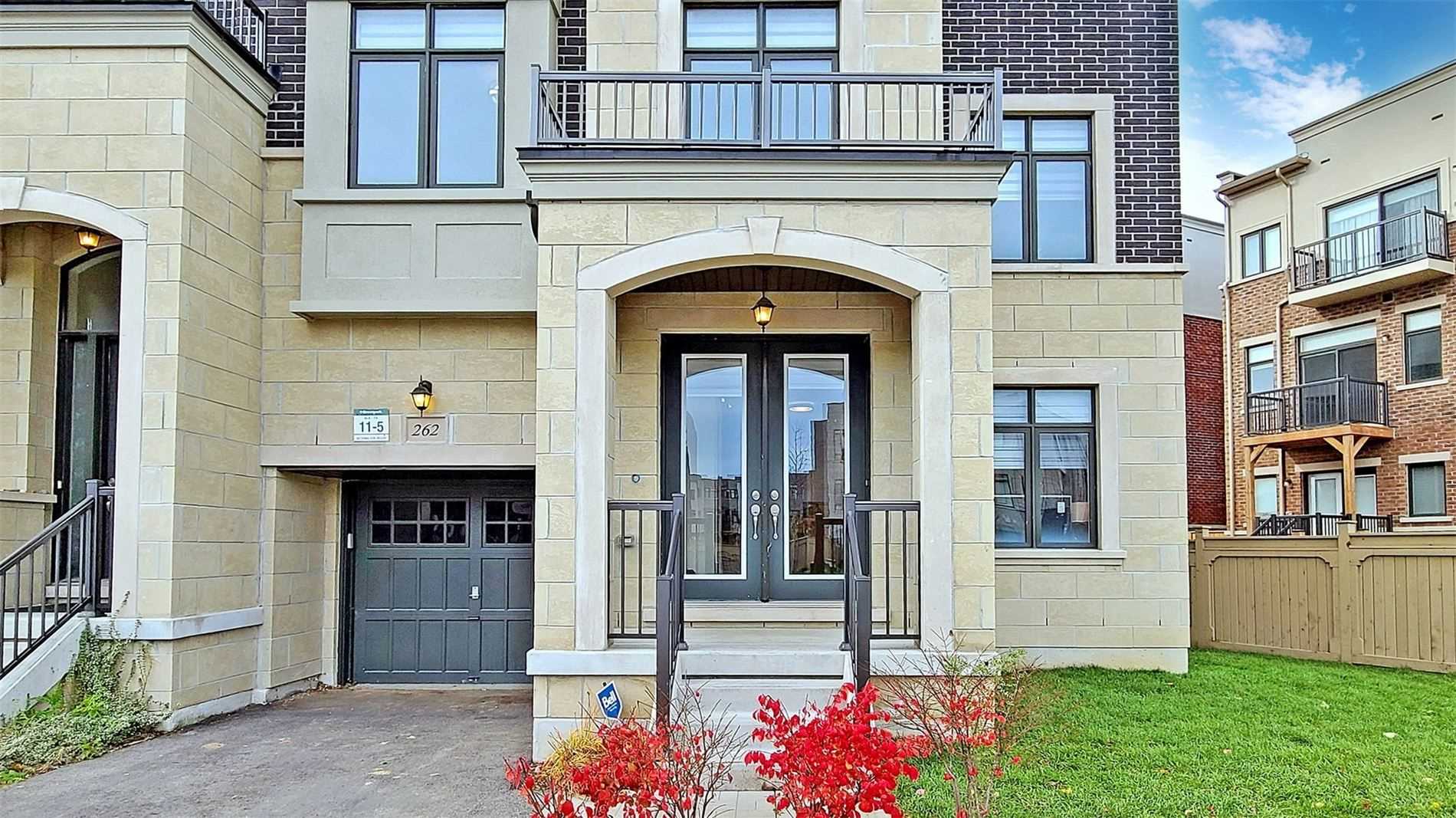 262 Thomas Cook Ave