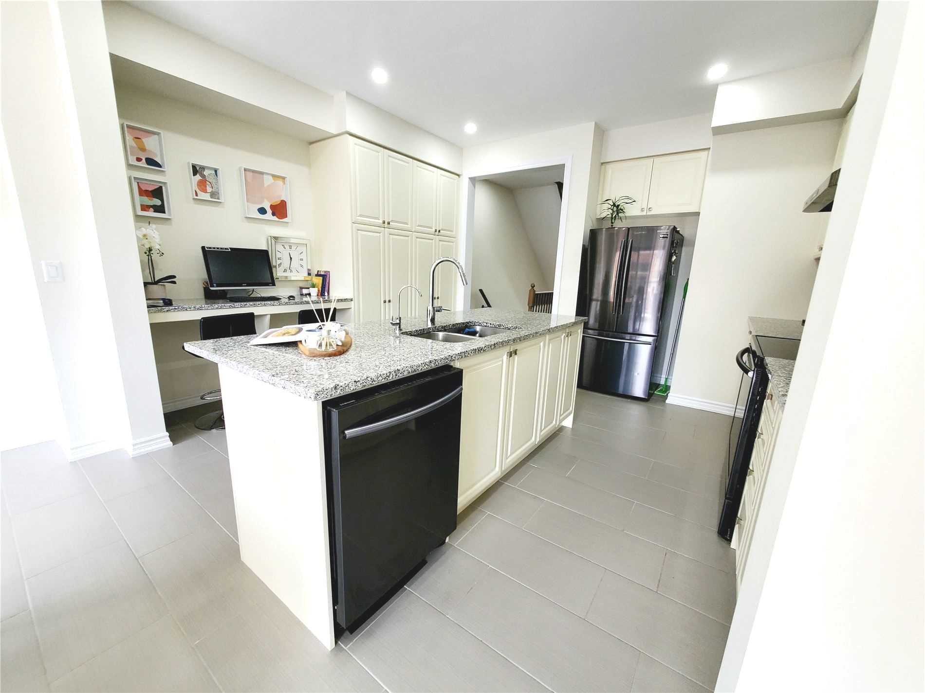 32 Cafaro Lane