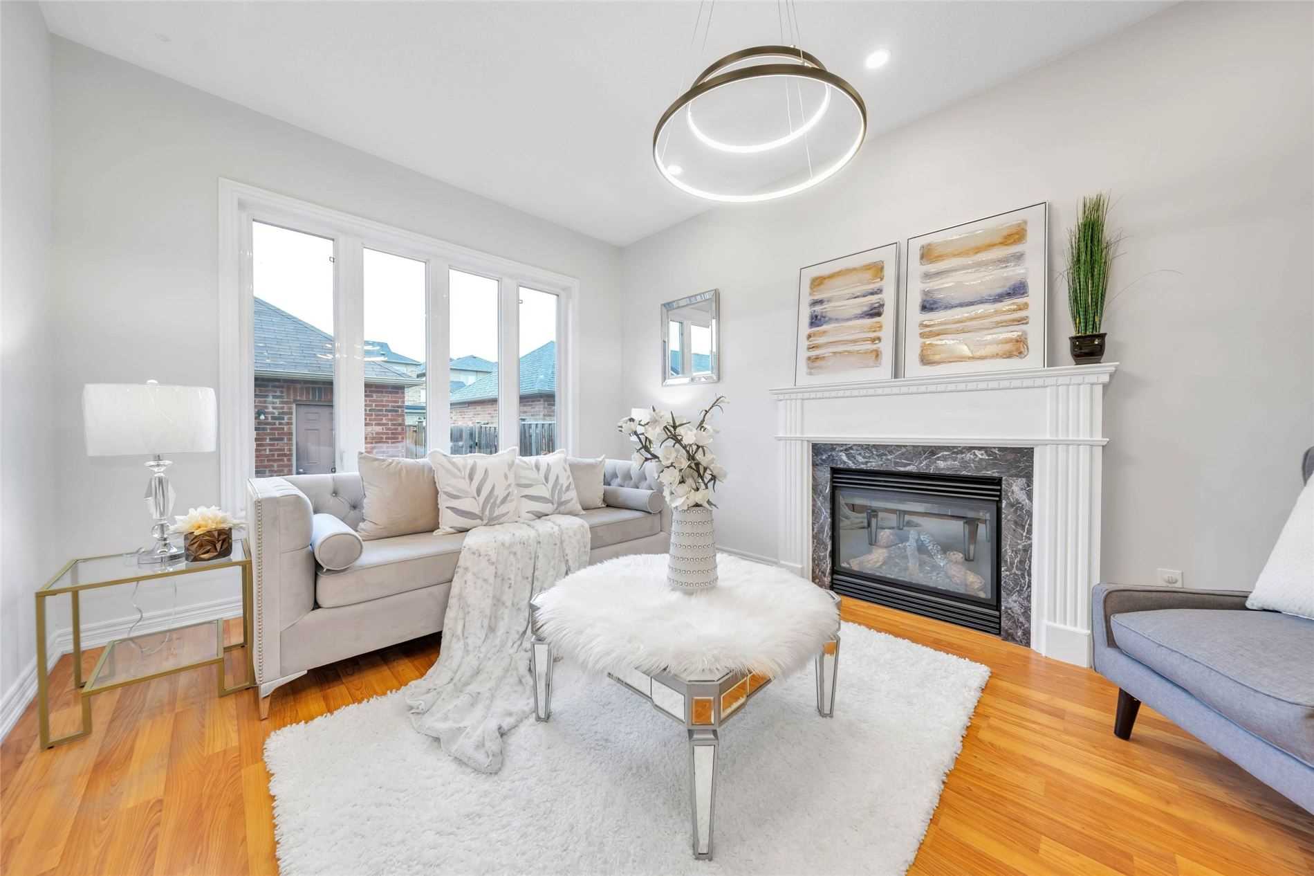 36 Richard Daley Dr