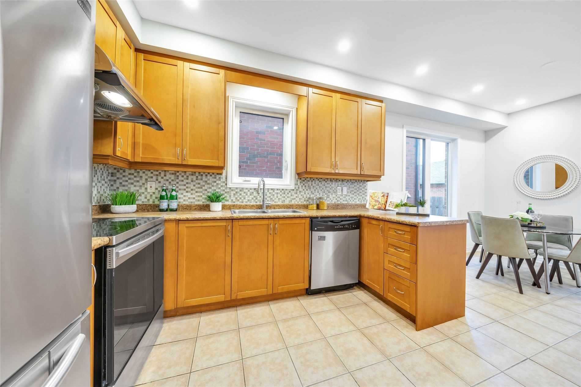 36 Richard Daley Dr