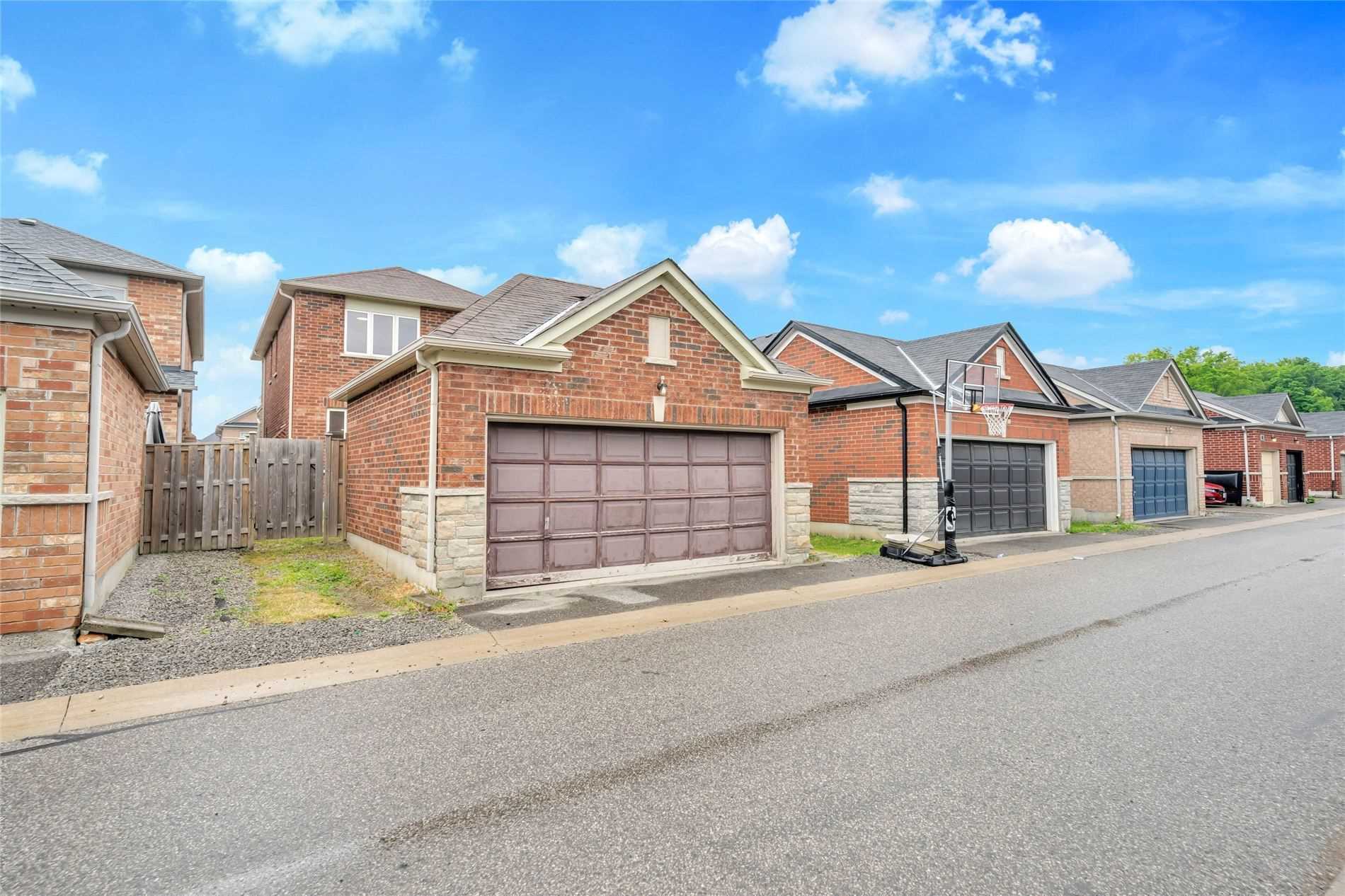 36 Richard Daley Dr