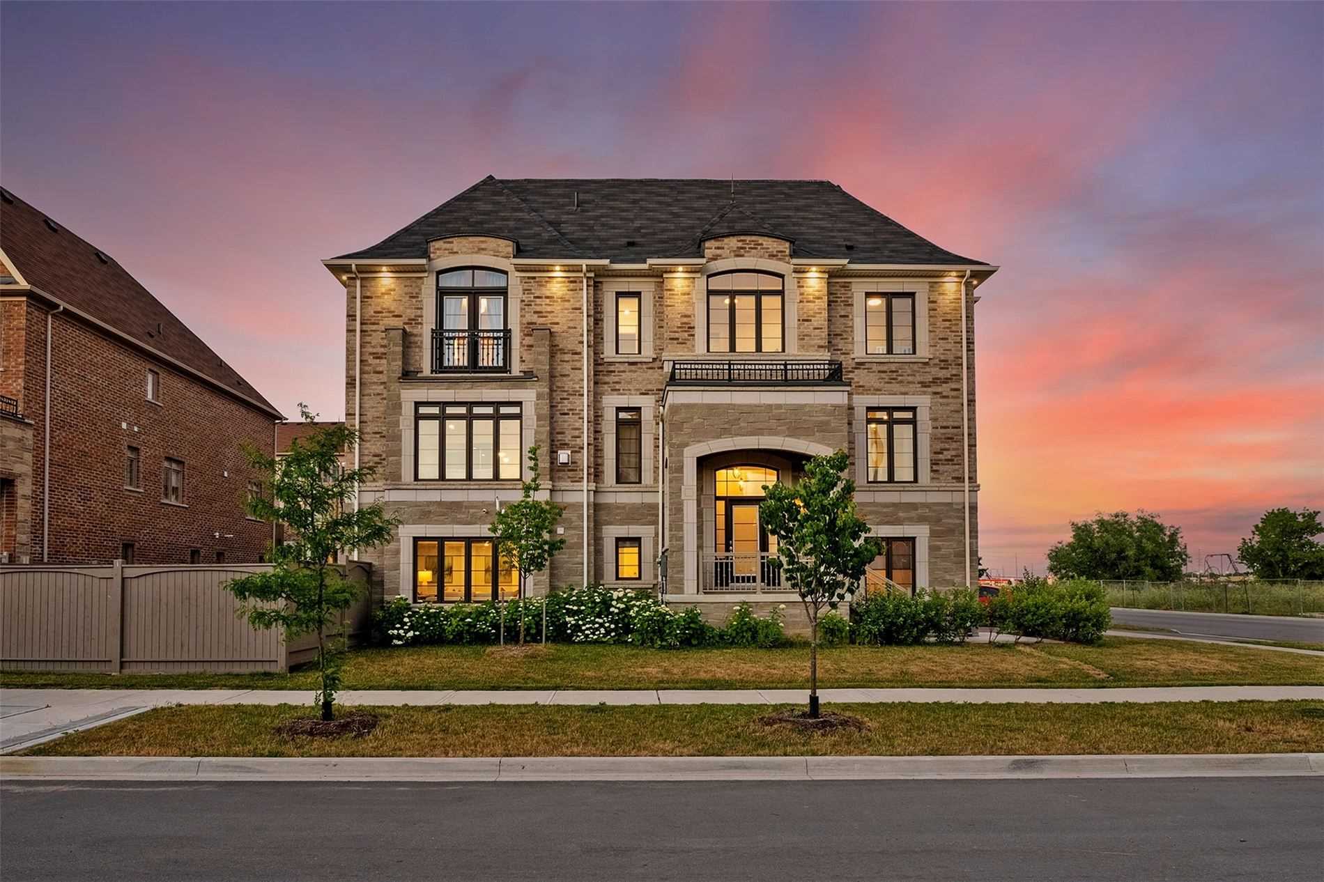 158 Farooq Blvd