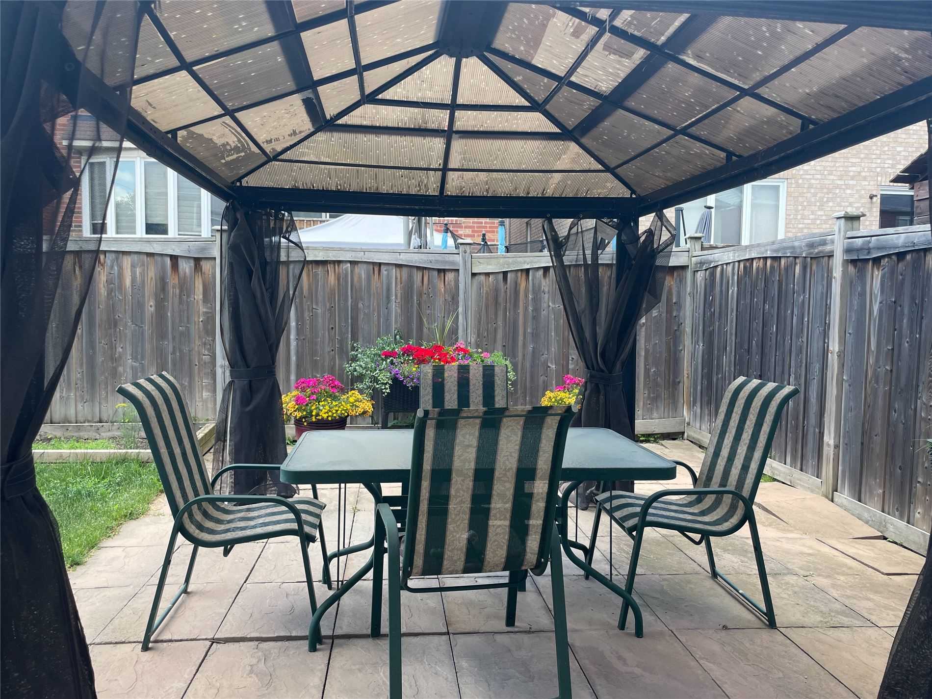 63 Ross Patrick Cres