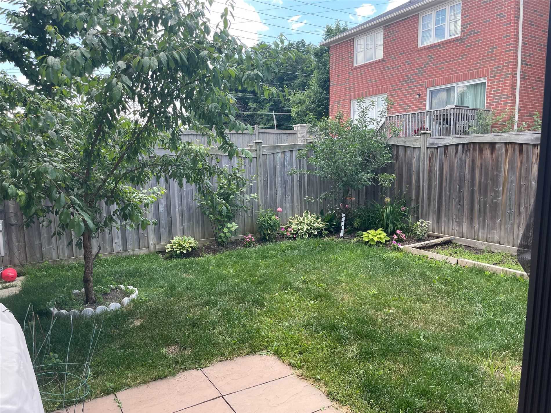 63 Ross Patrick Cres