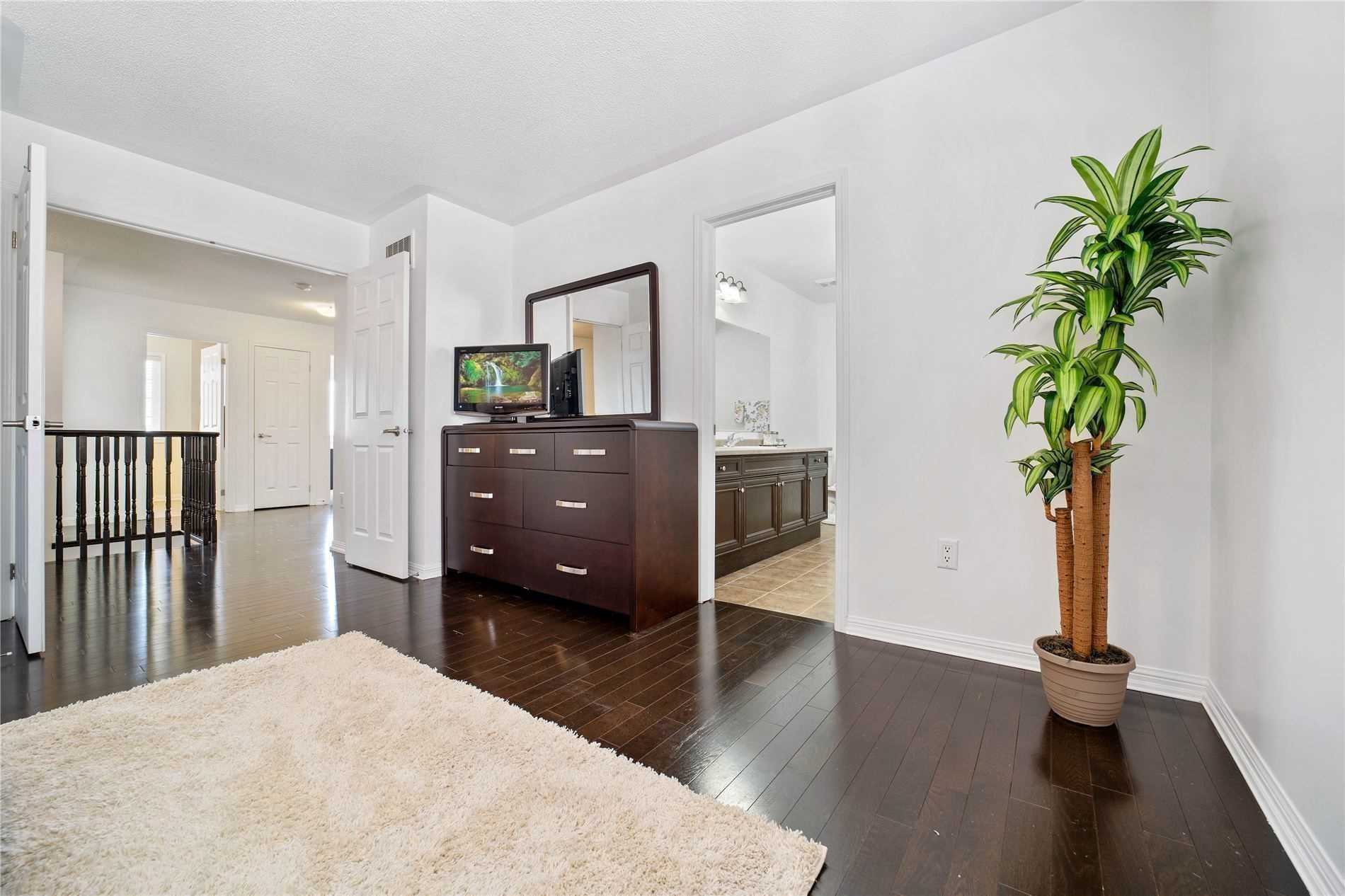 63 Ross Patrick Cres