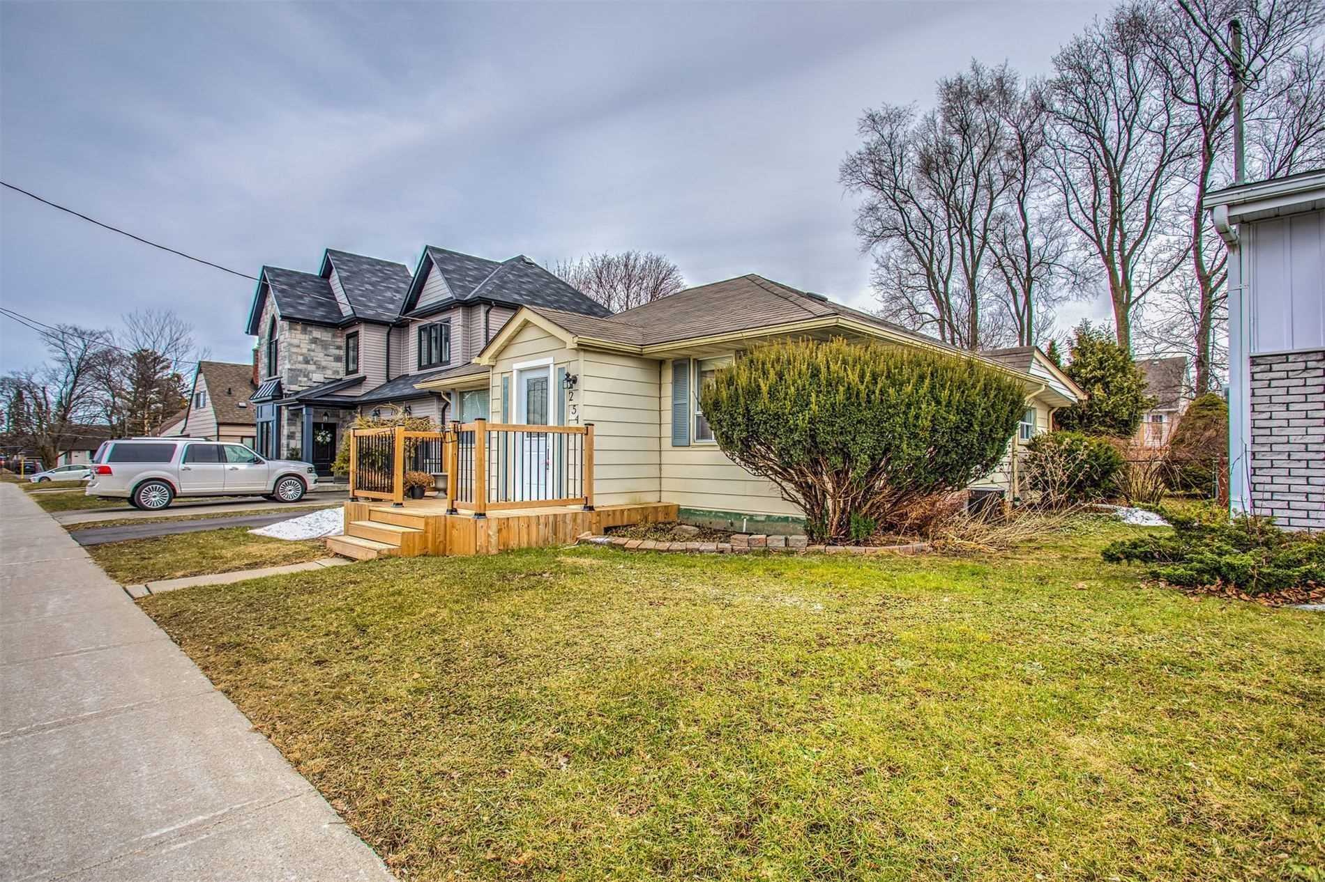 254 Andrew St