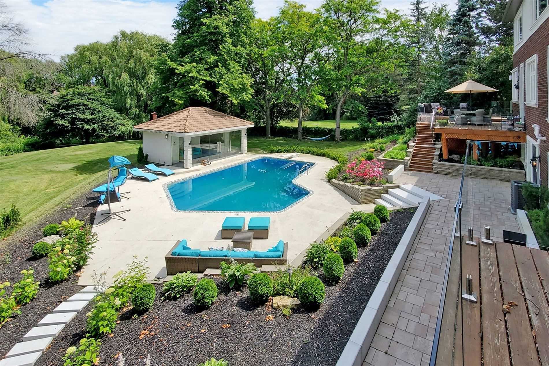 470 Warren Rd