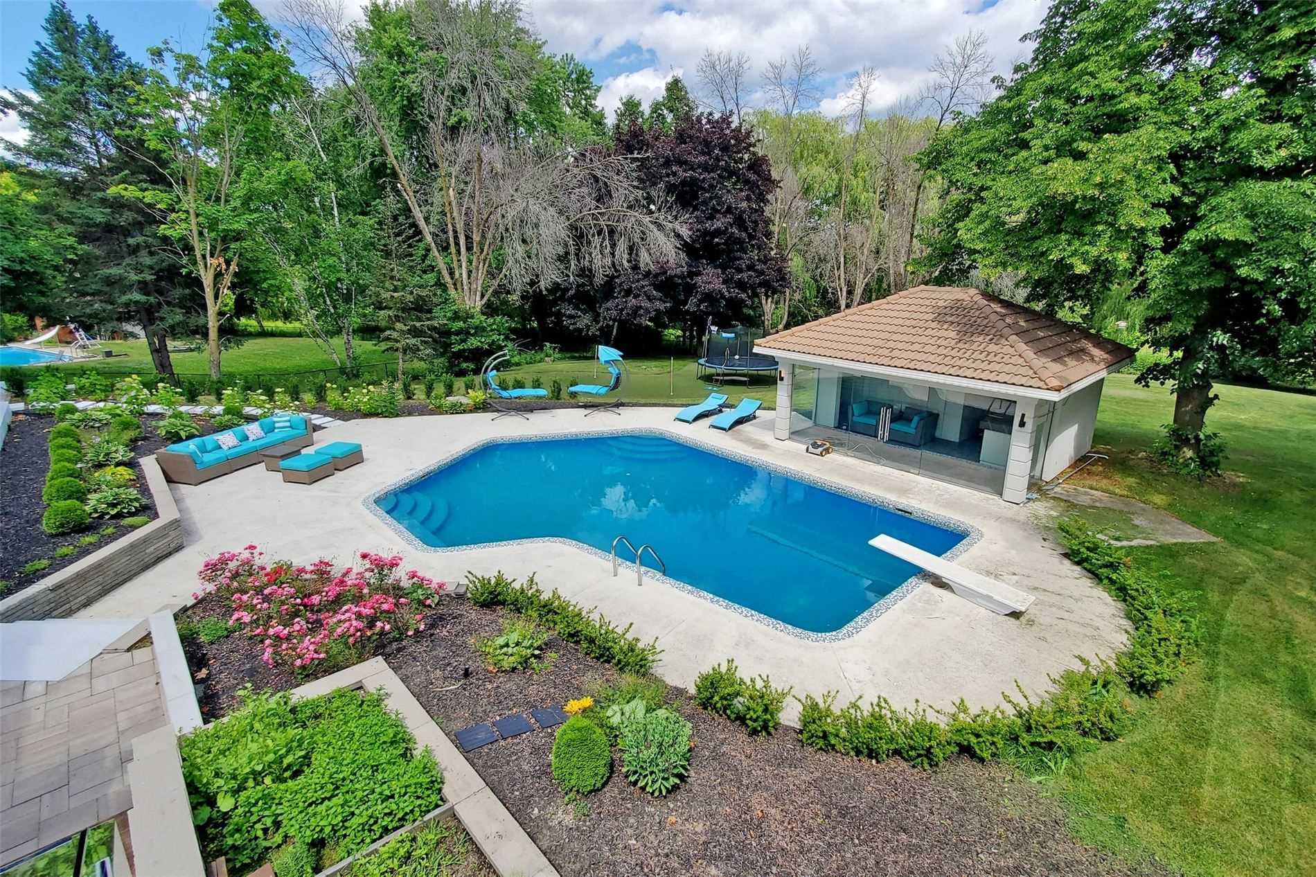 470 Warren Rd
