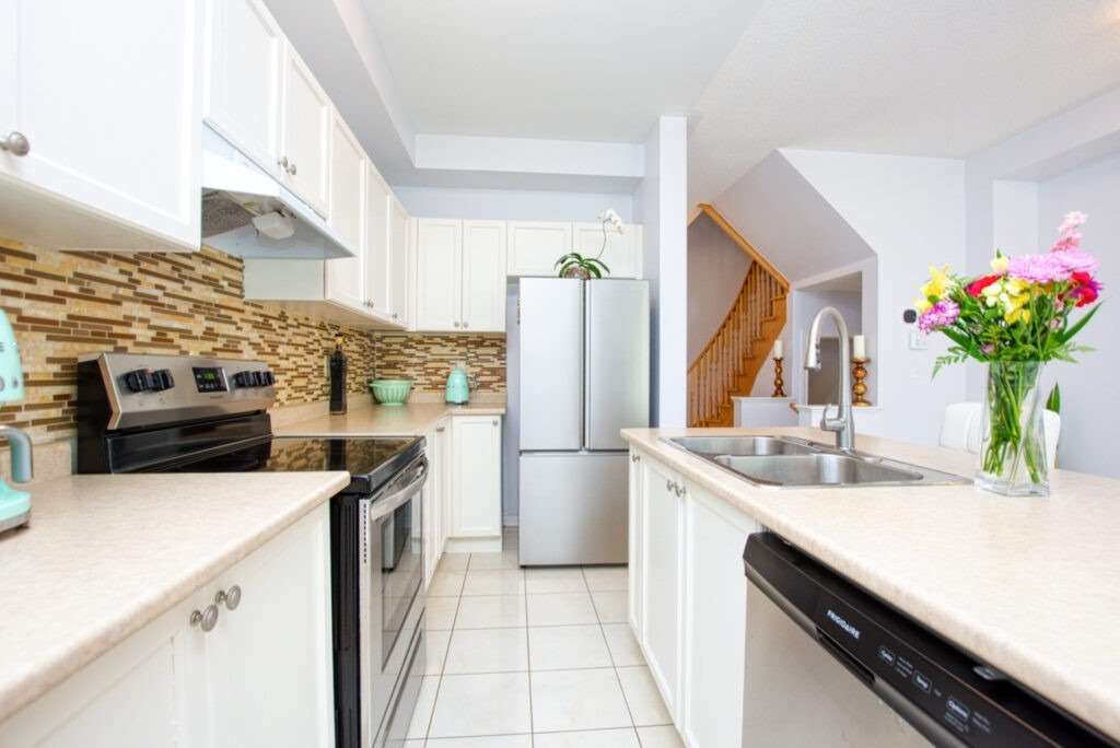 110 Mccann Cres