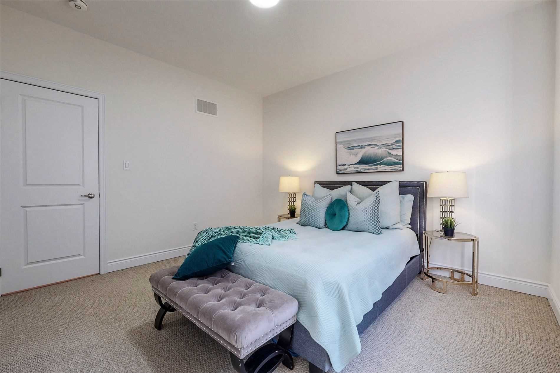 136 Stormont Tr