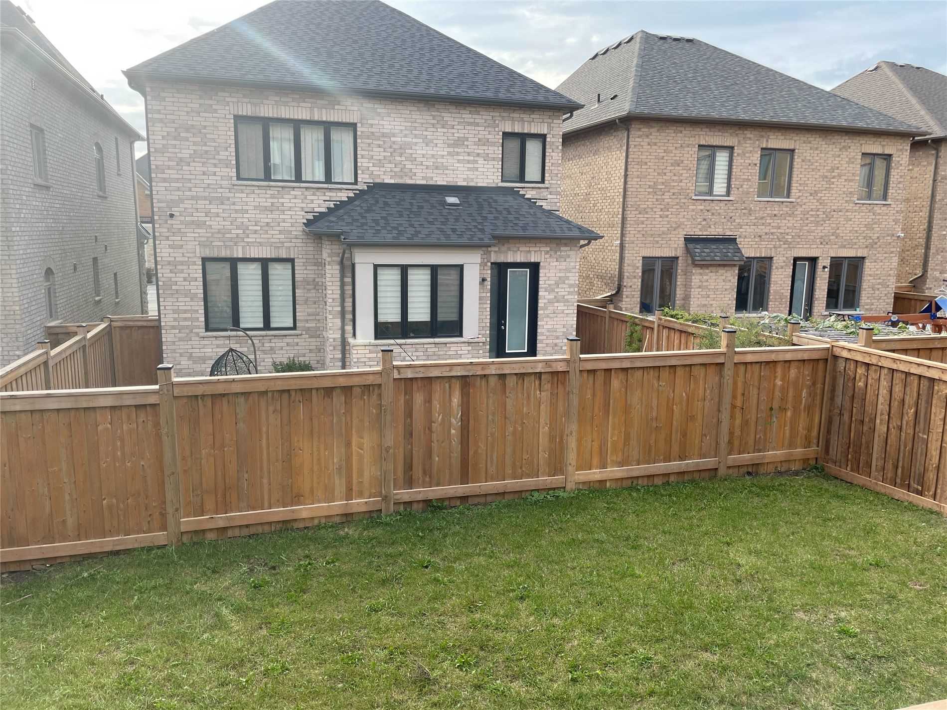 136 Stormont Tr
