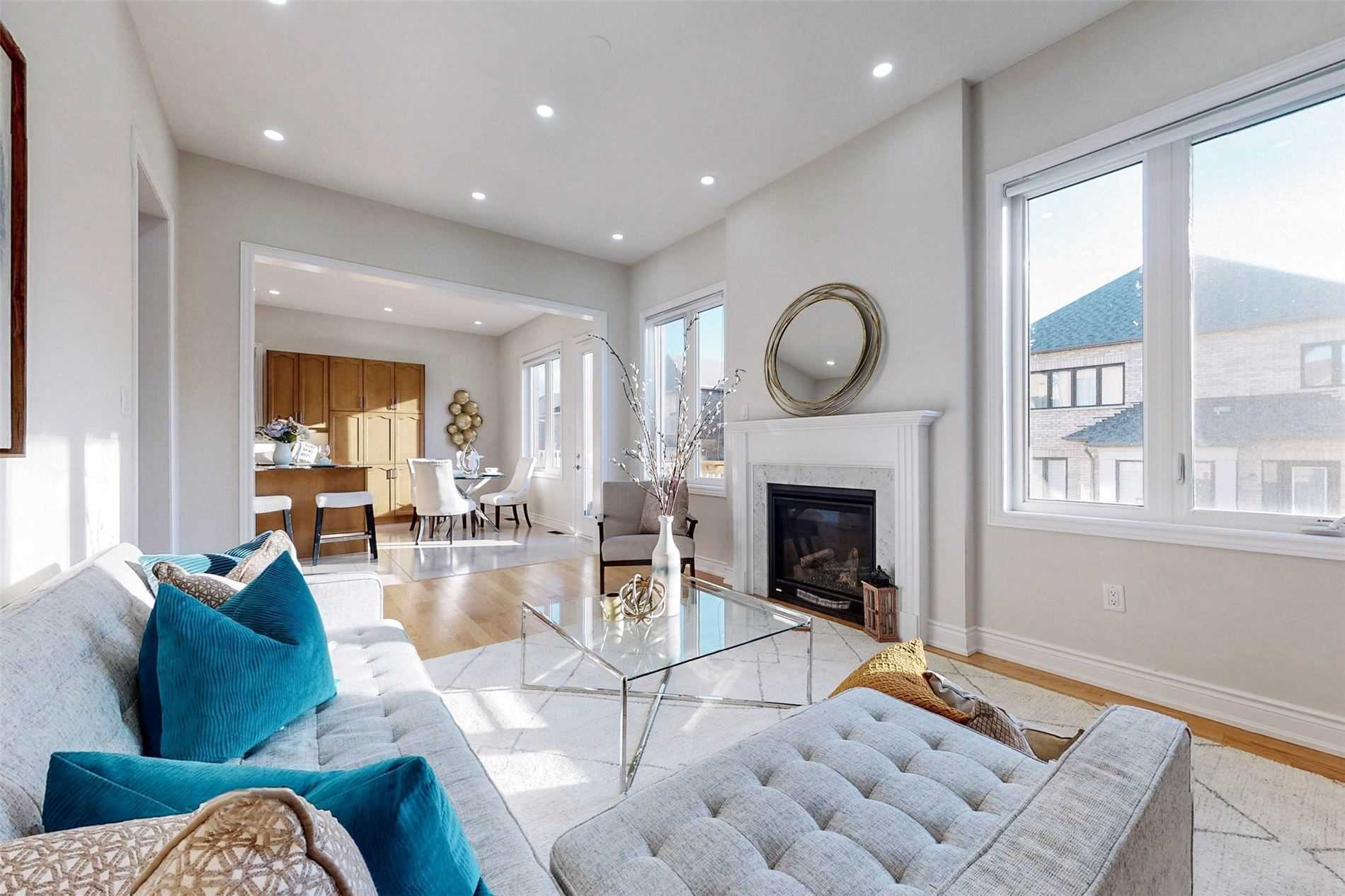 136 Stormont Tr