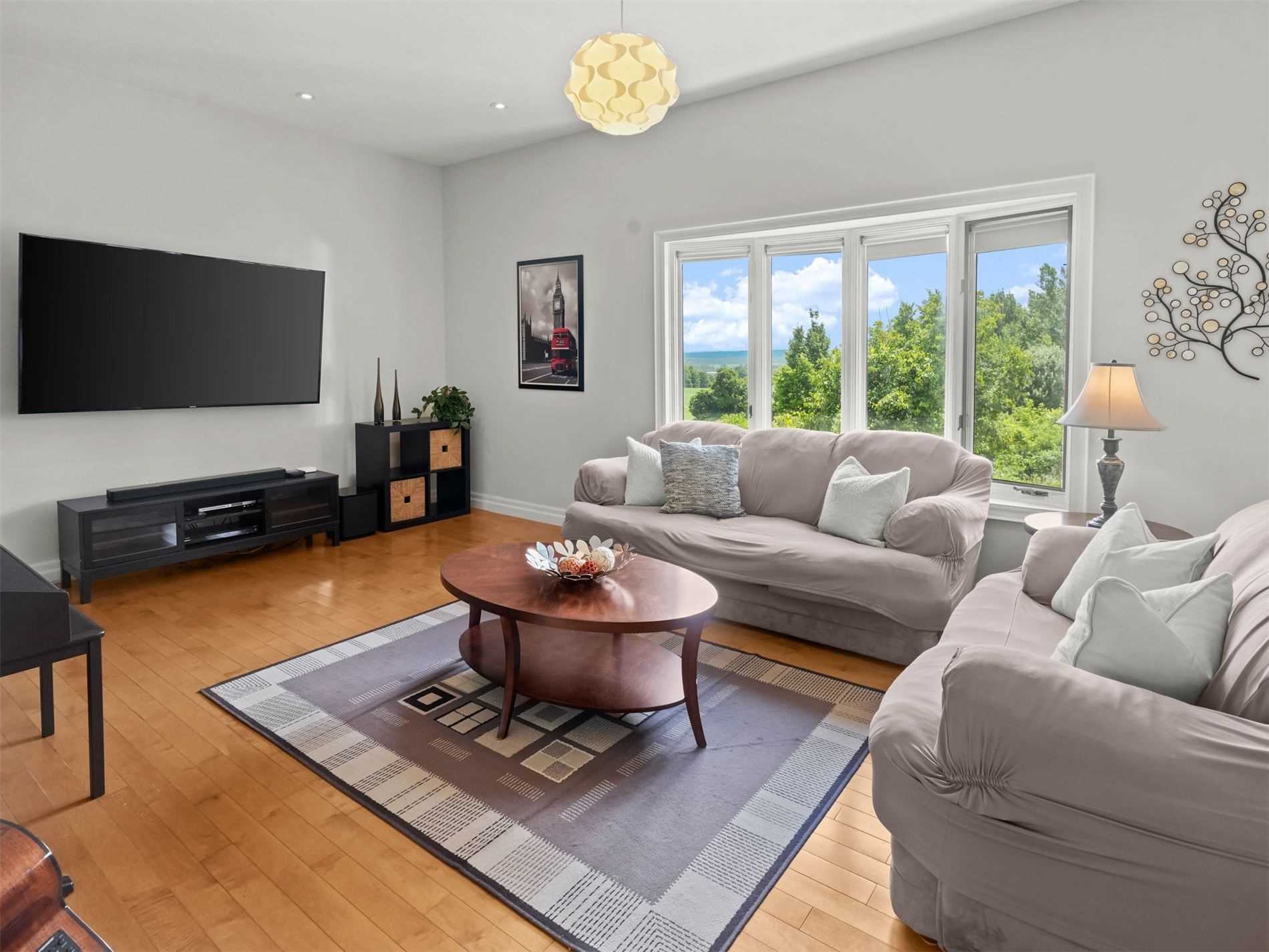 31 Grandview Cres