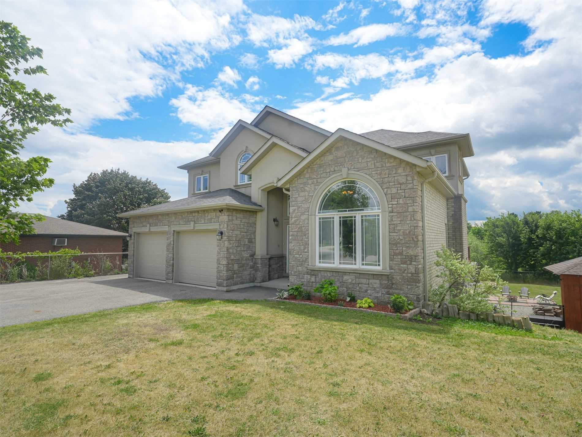 31 Grandview Cres