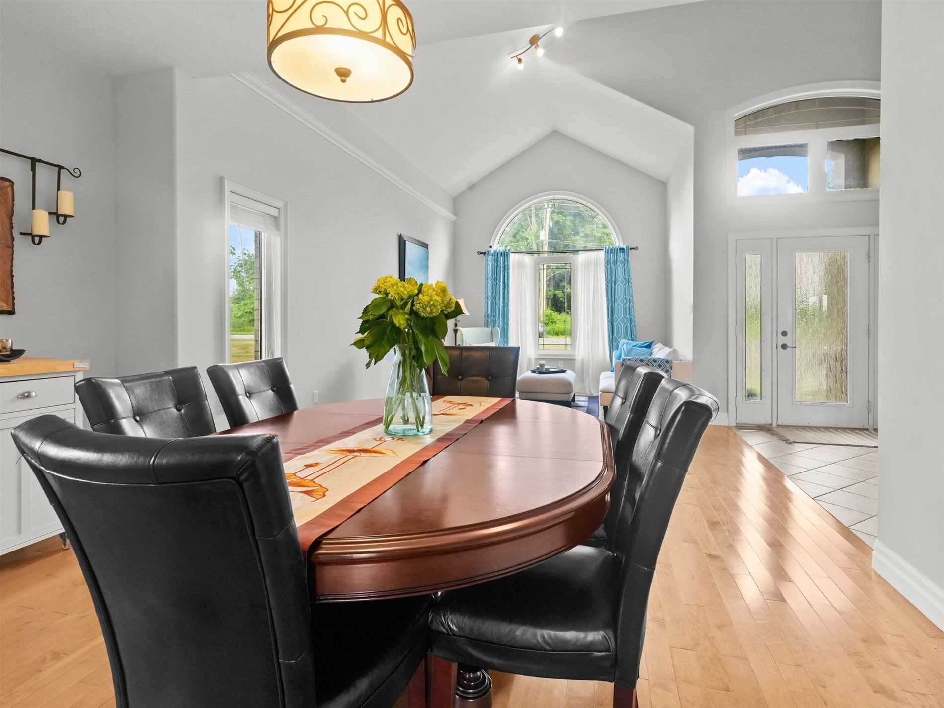 31 Grandview Cres