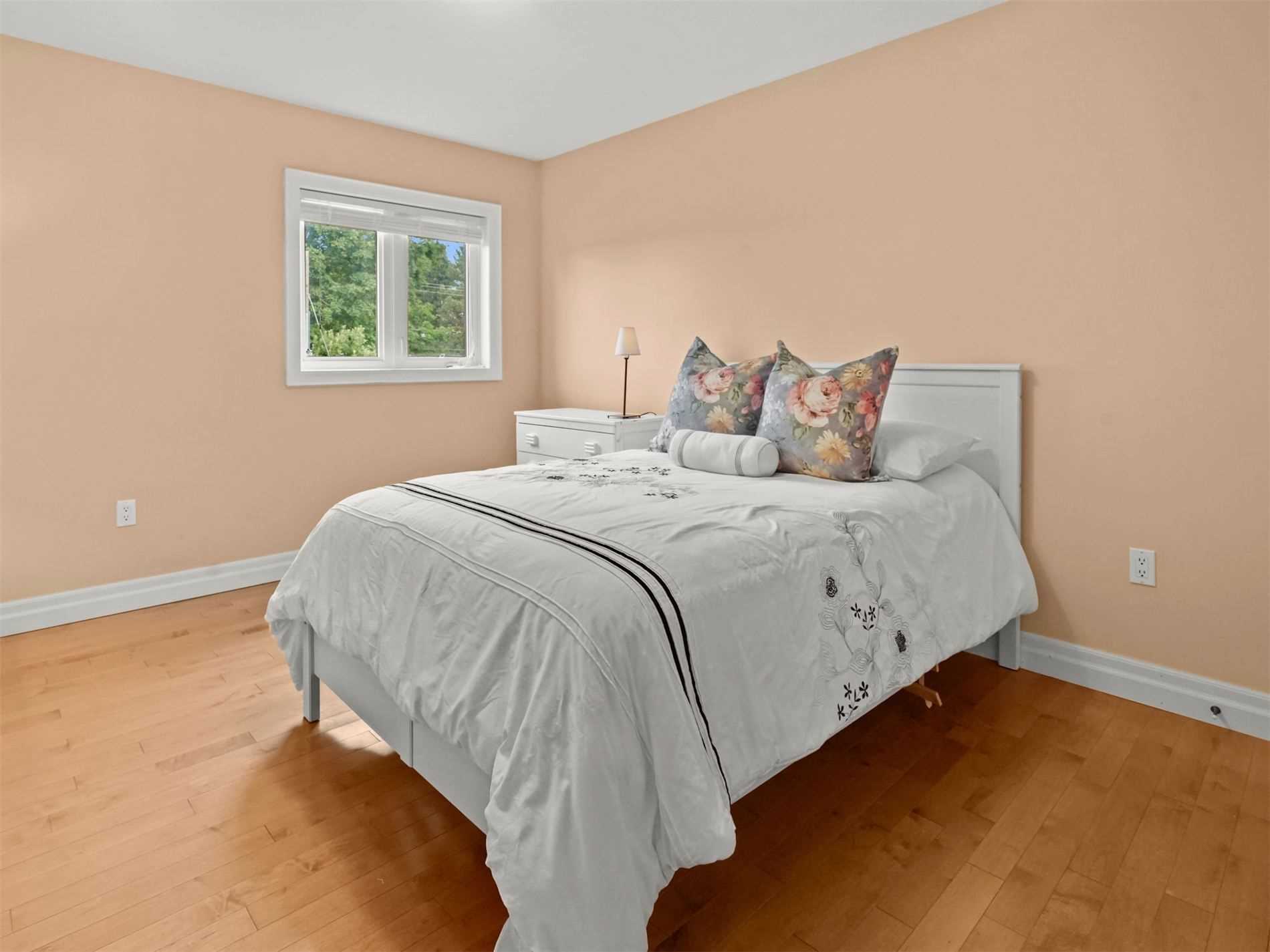 31 Grandview Cres