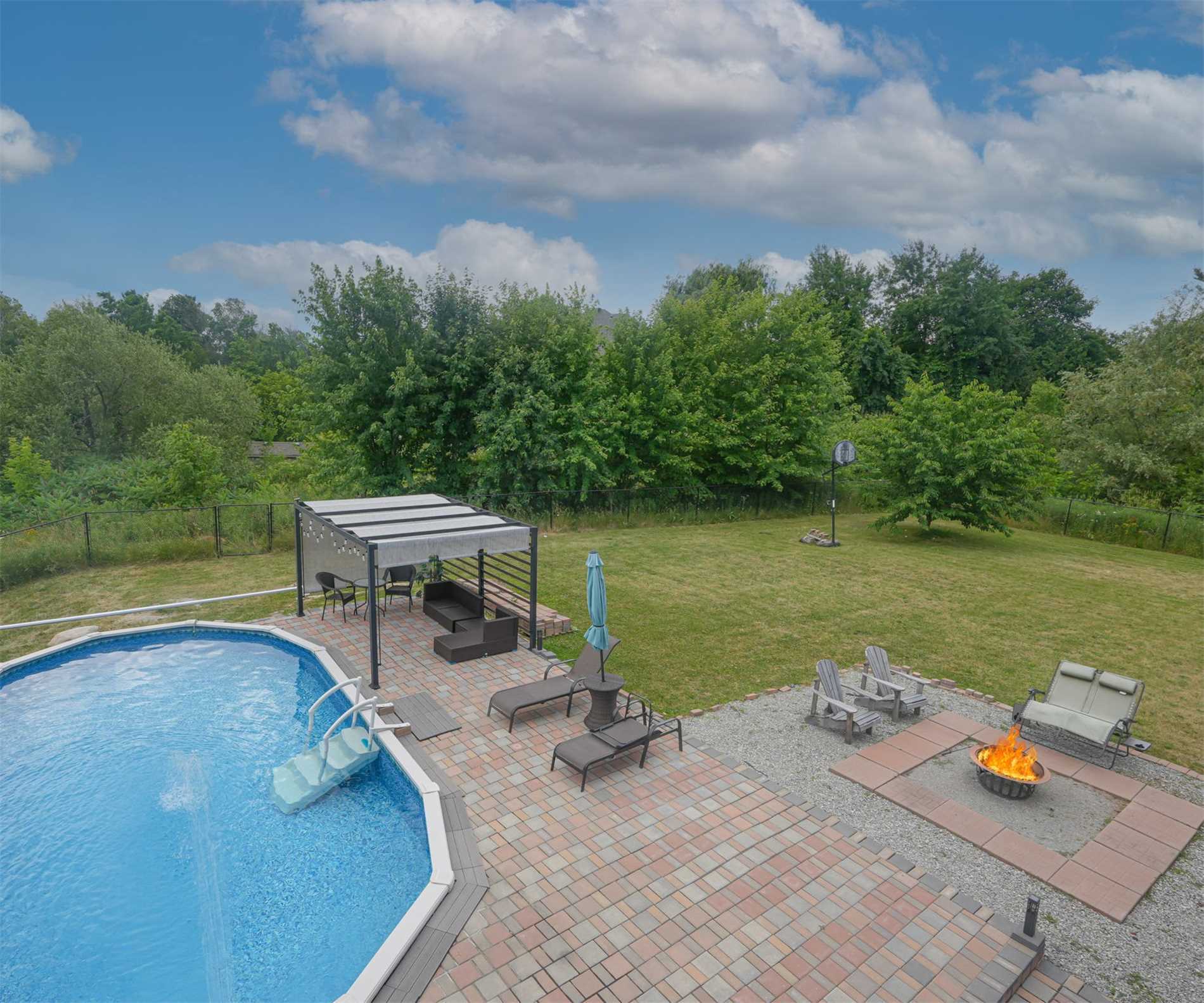 31 Grandview Cres