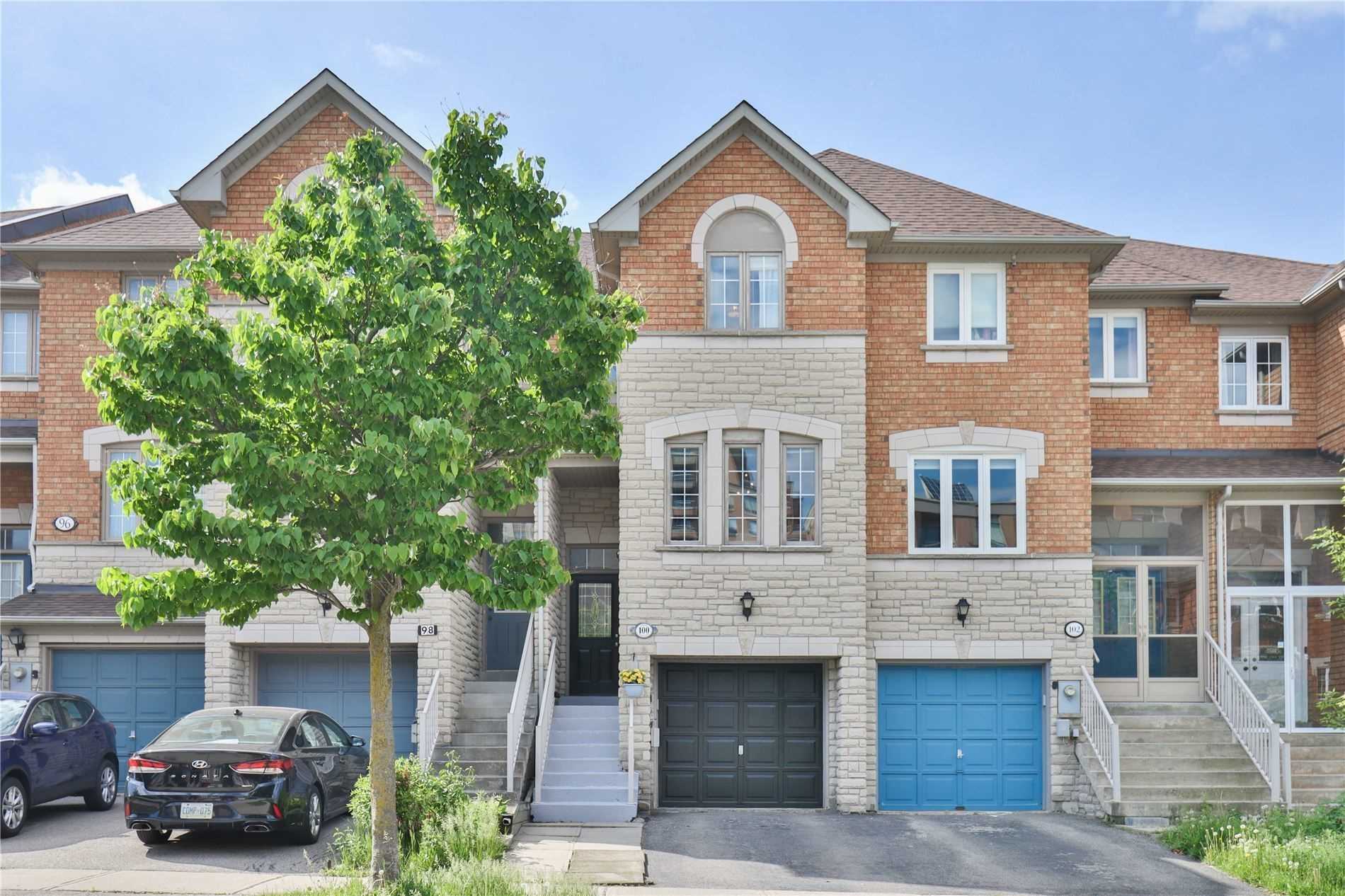 100 Coburg Cres