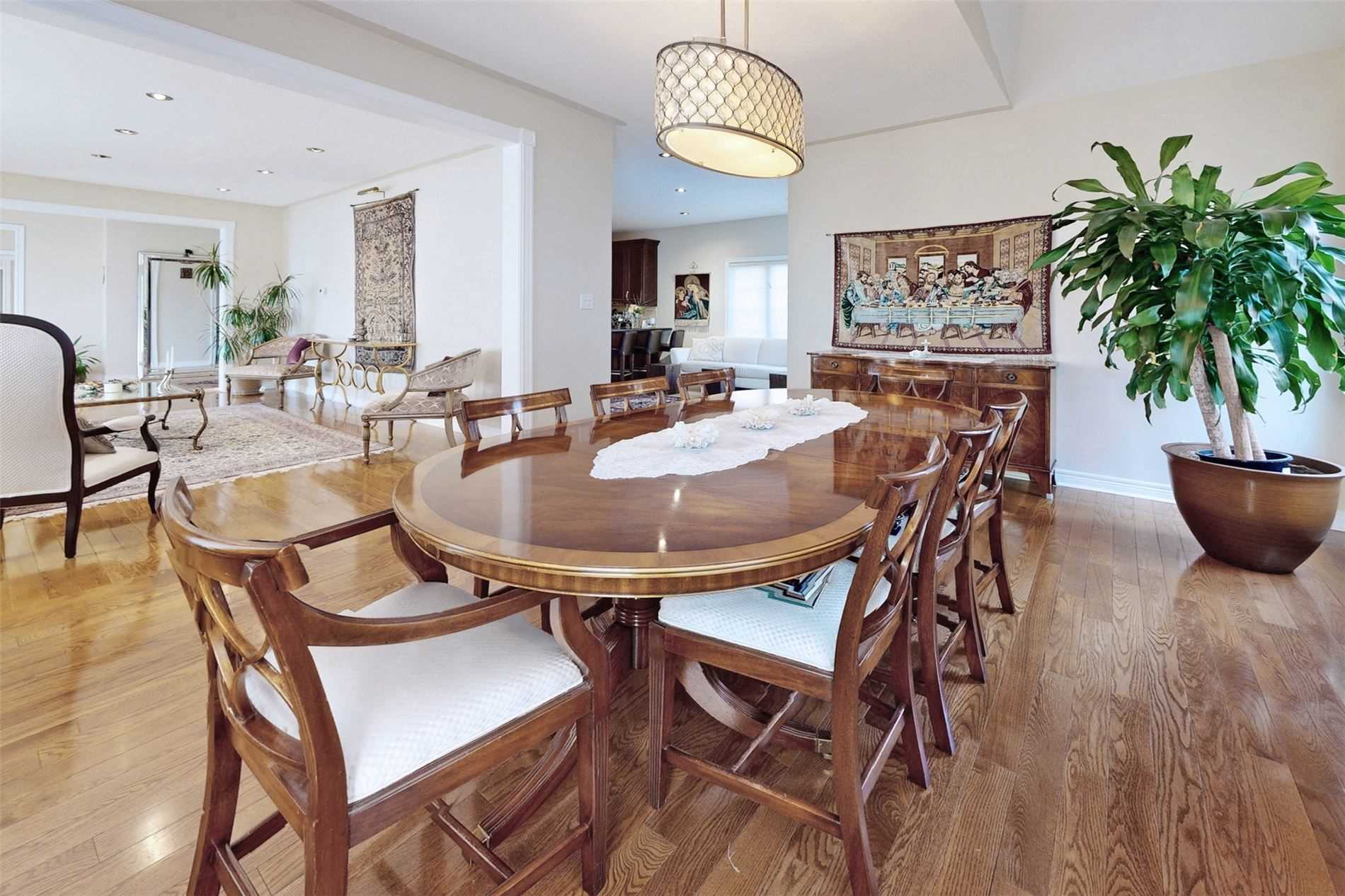 266 Rivermill Cres