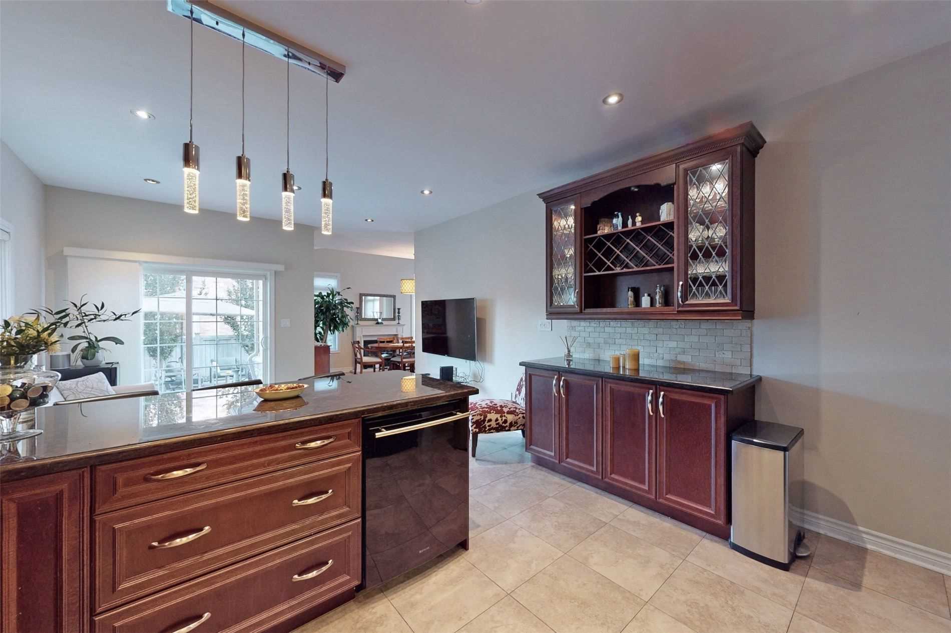 266 Rivermill Cres