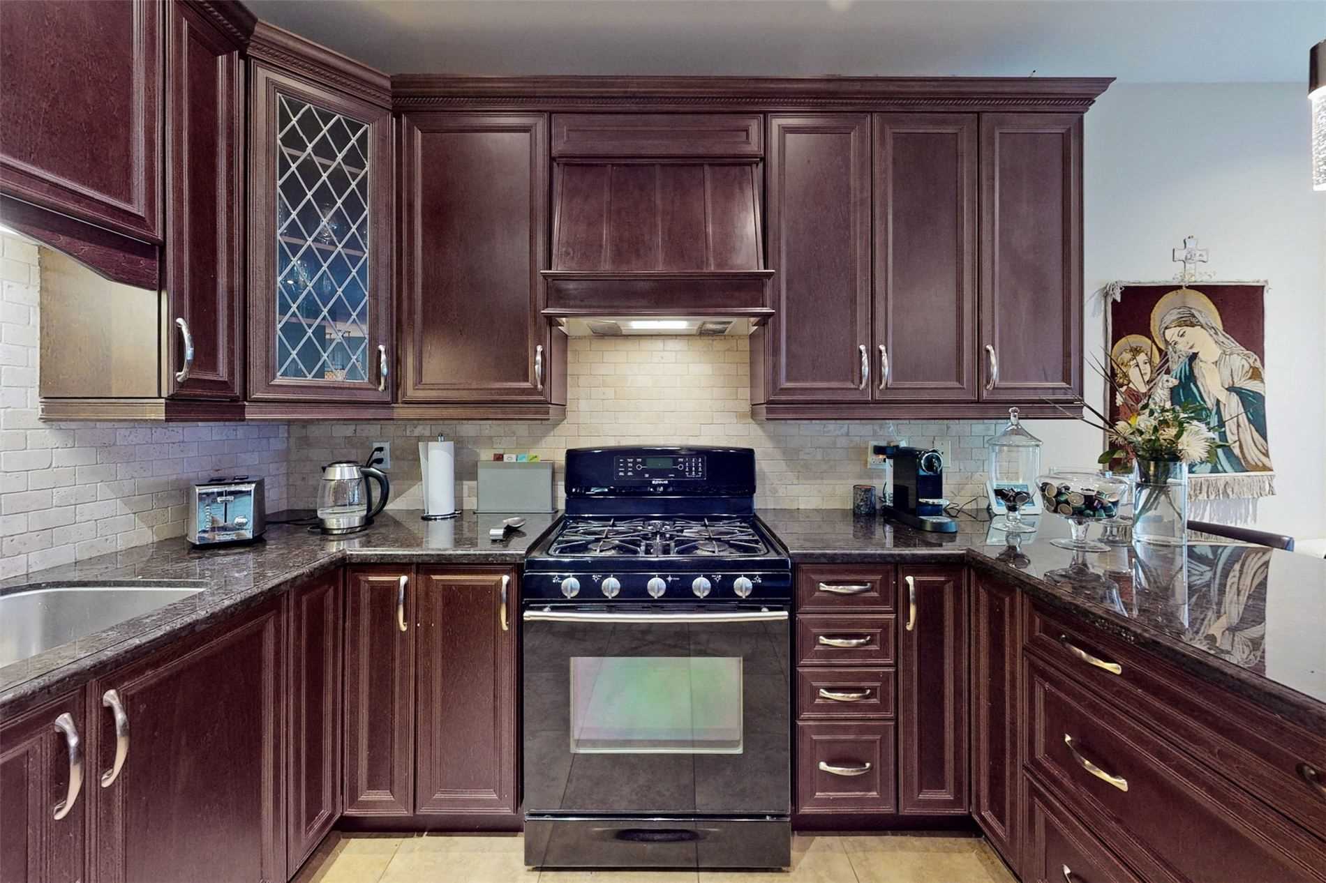 266 Rivermill Cres