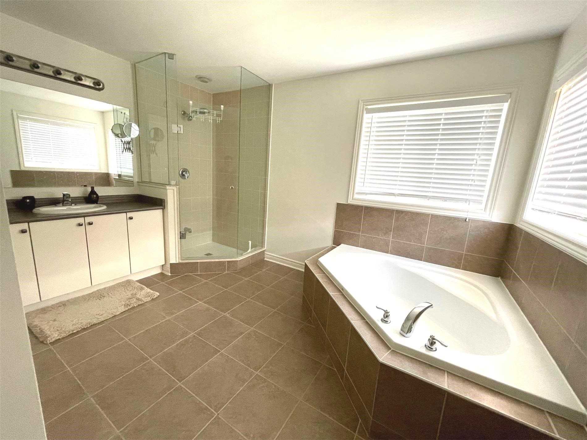 34 Brookview Dr