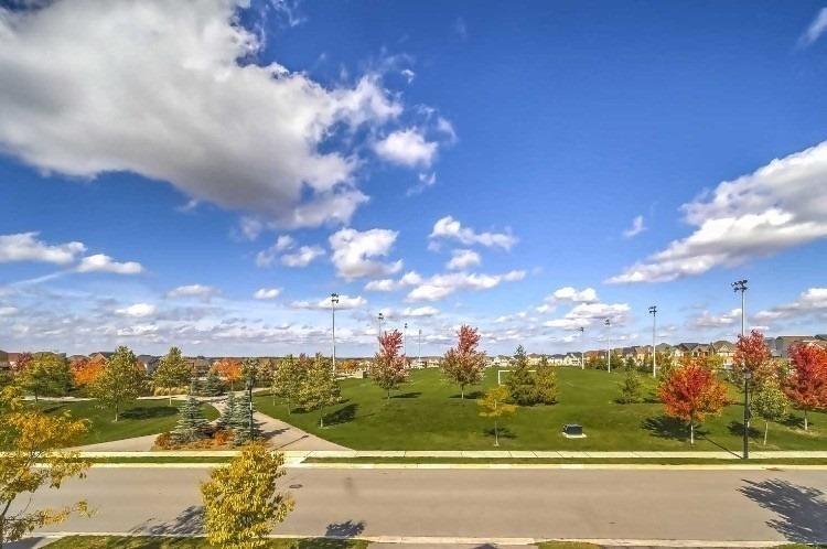 1281 Blencowe Cres