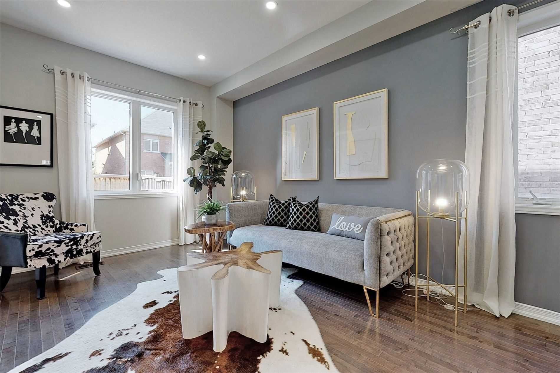 1281 Blencowe Cres