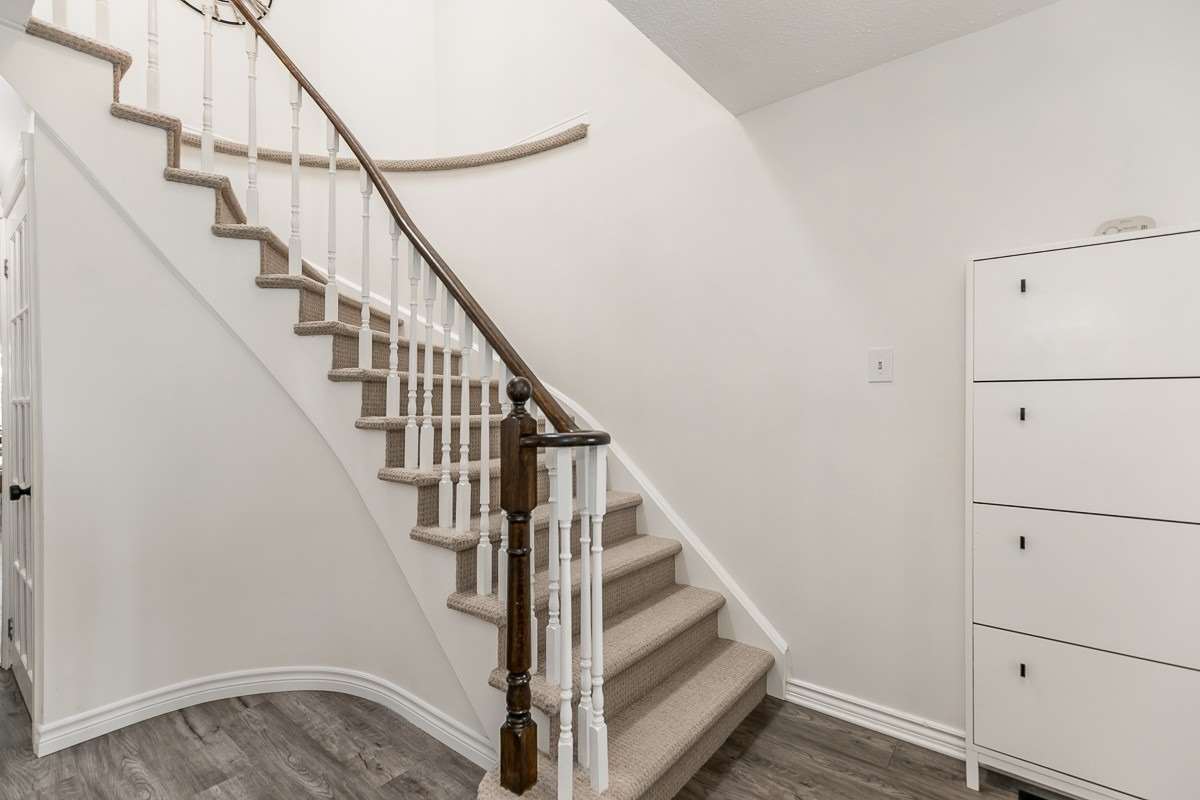 191 Billings Cres