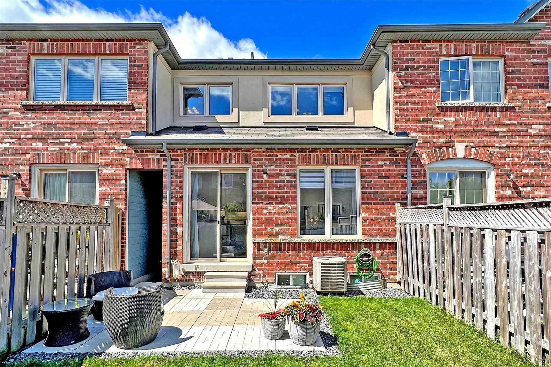 17 Rogers Tr