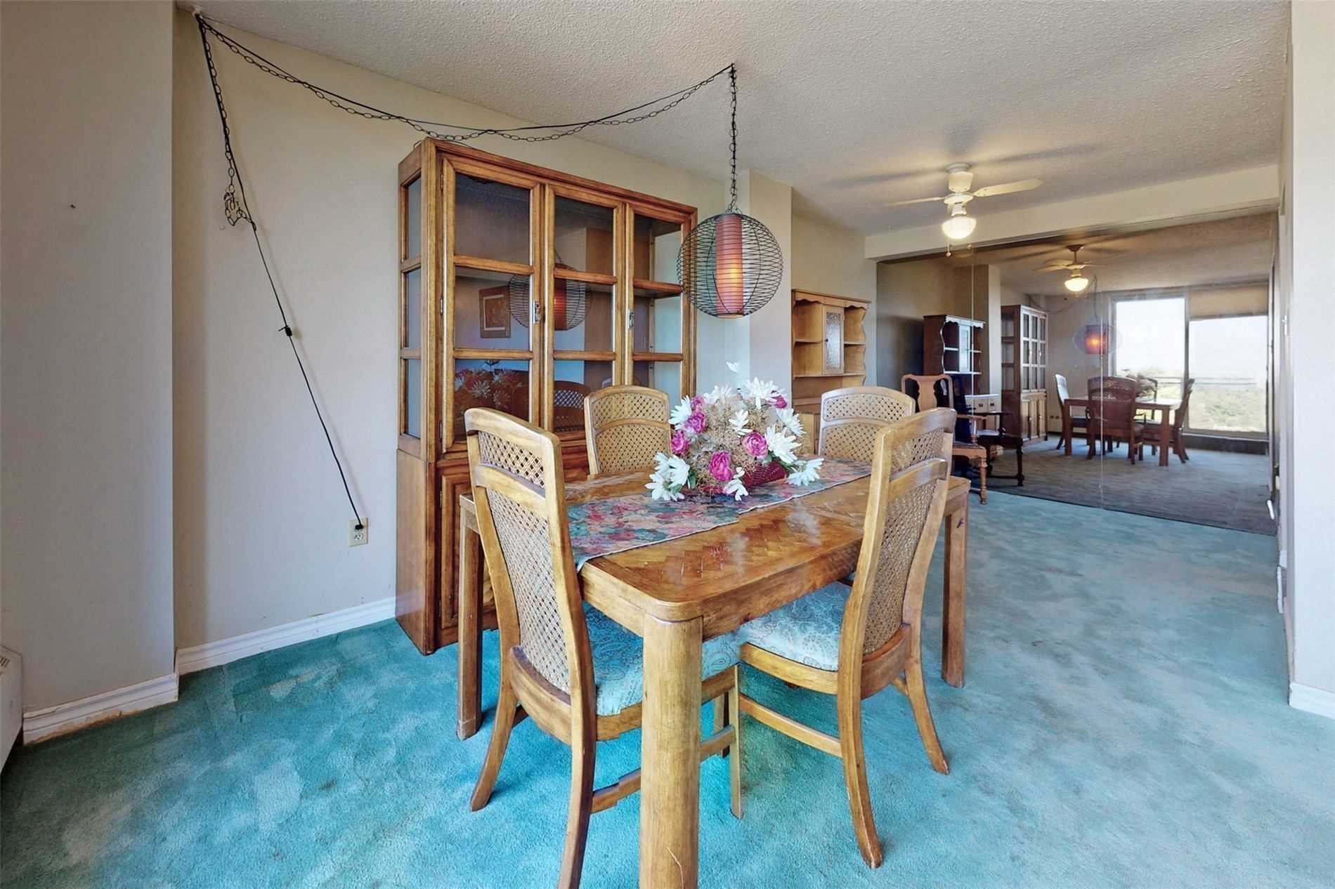 180 Dudley Ave, #601