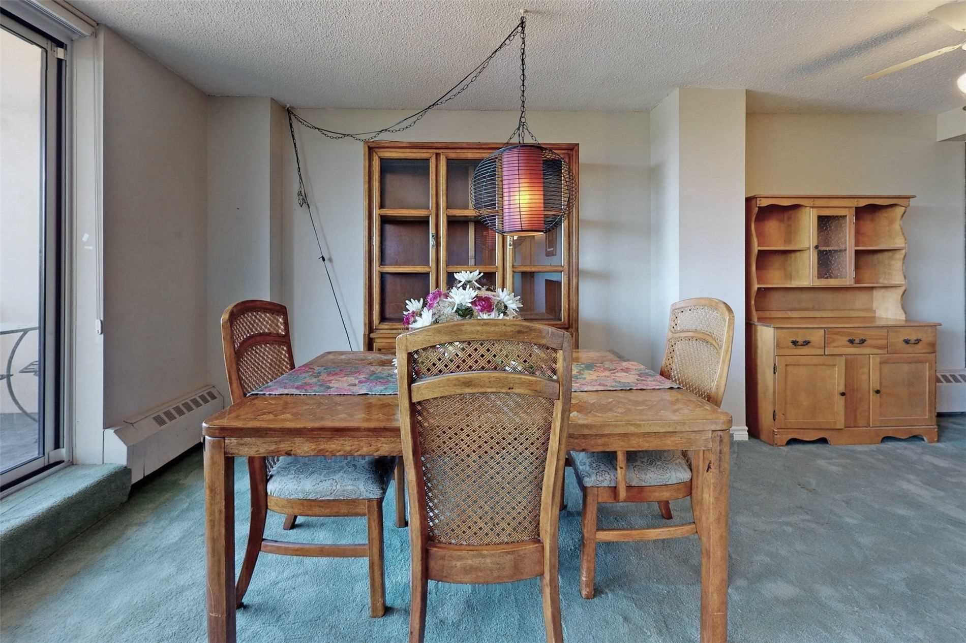 180 Dudley Ave, #601