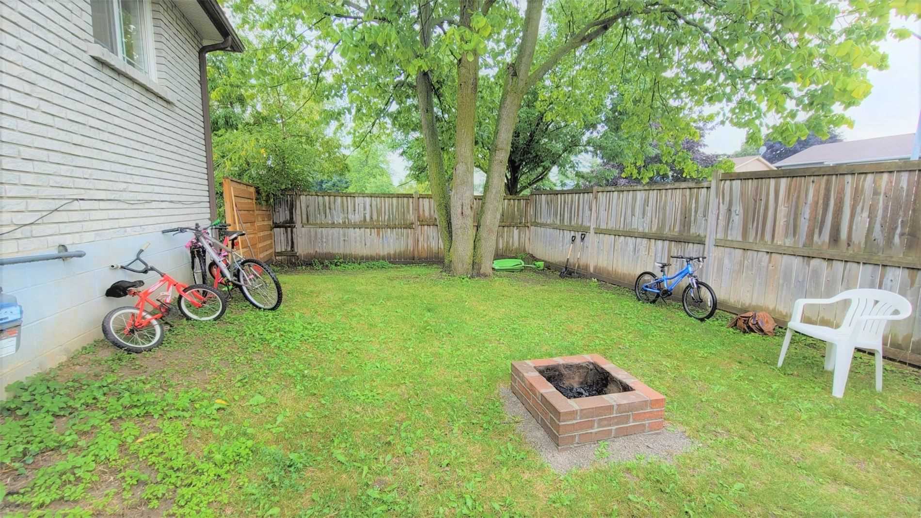183 Collings Ave