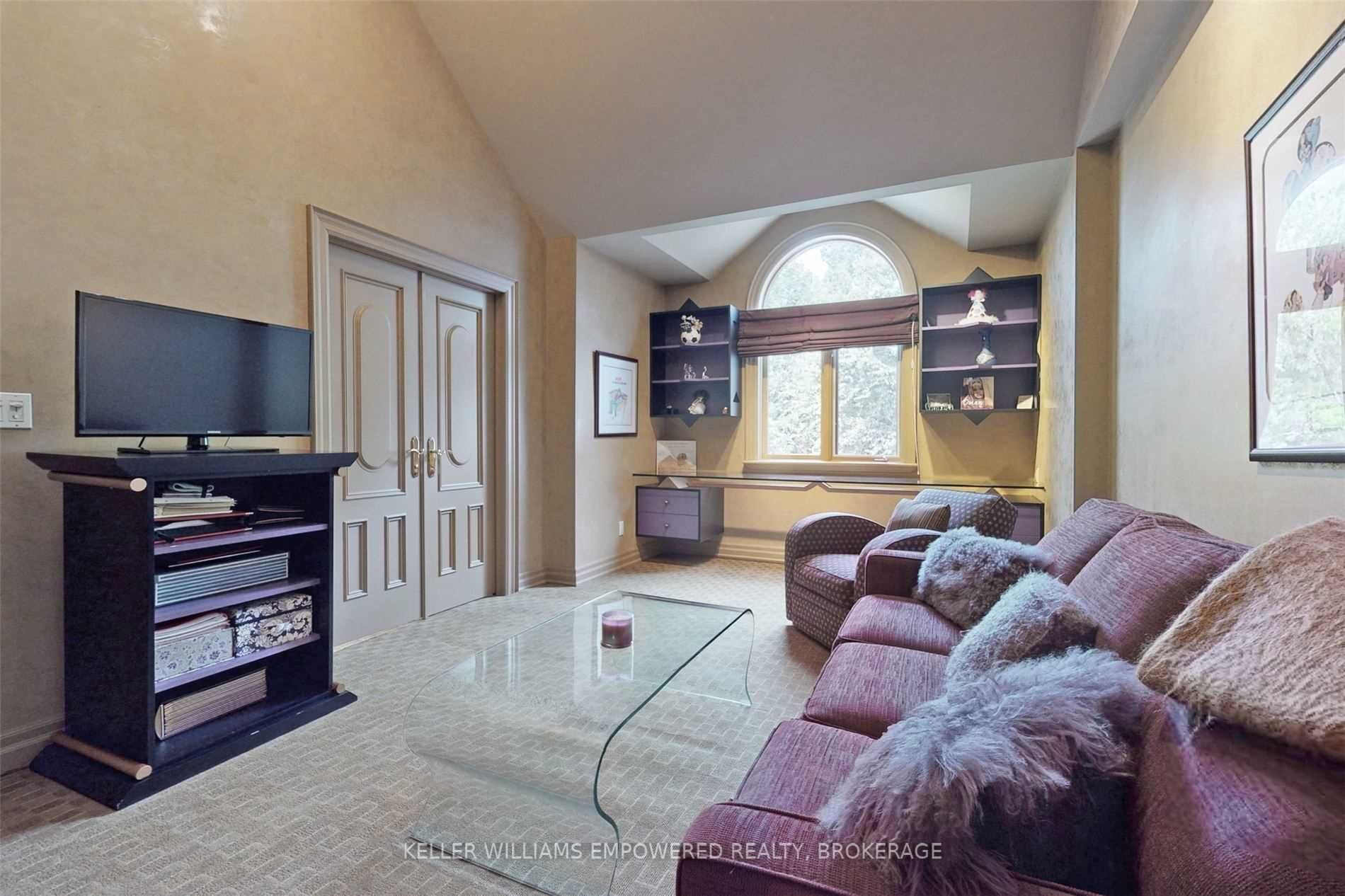 140 Rebecca Crt