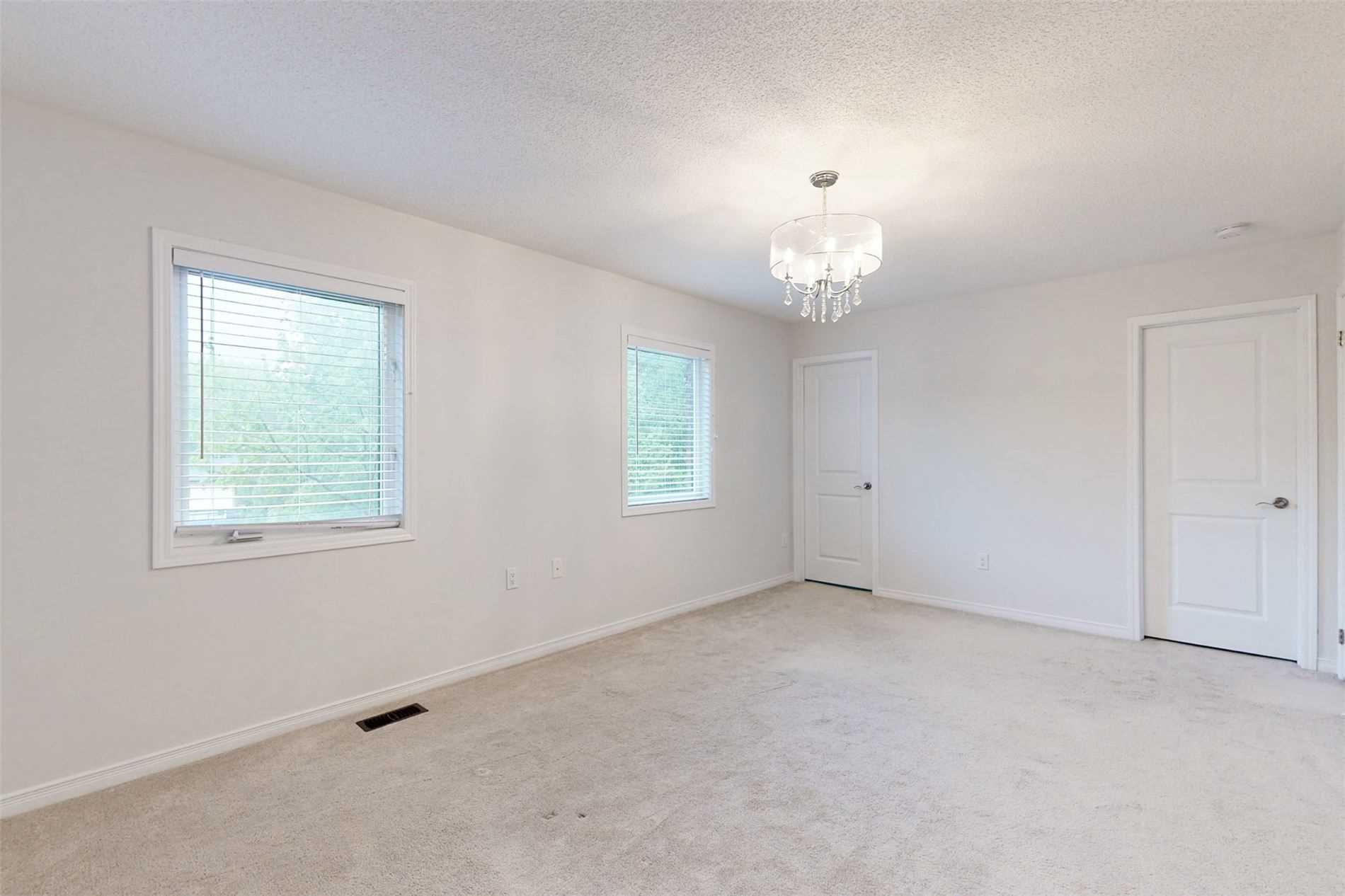 1017 Abram Crt