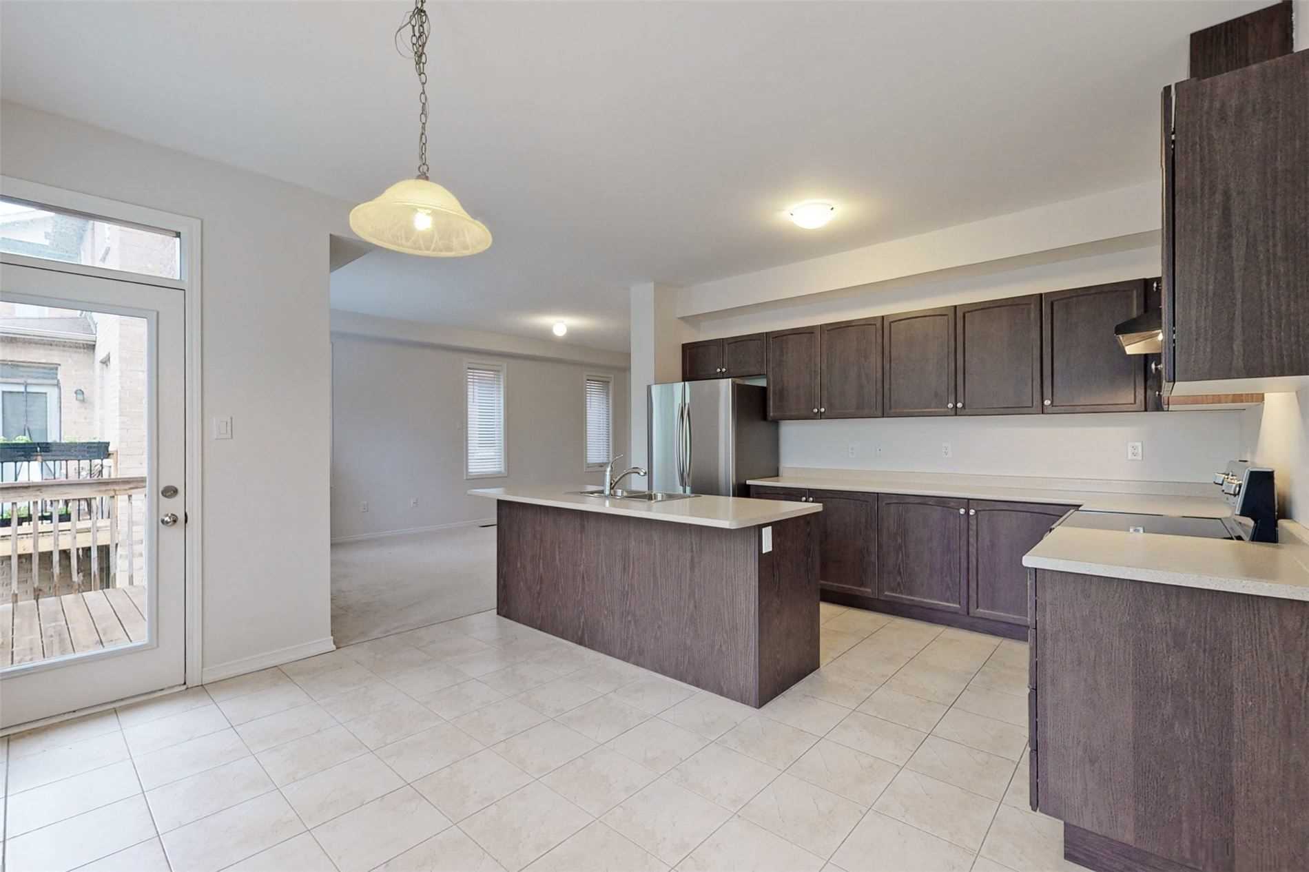 1017 Abram Crt