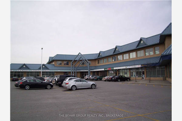 1136 Centre St, Vaughan