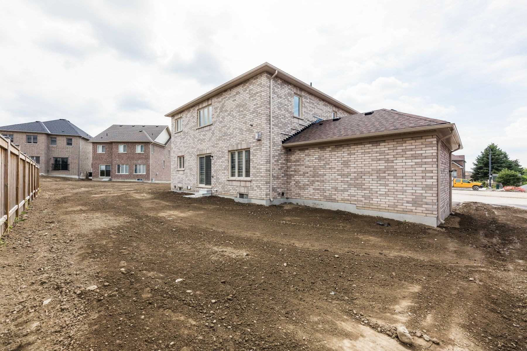 46 Ridgeview Crt