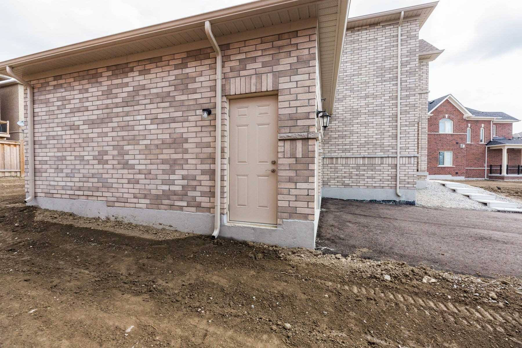 46 Ridgeview Crt
