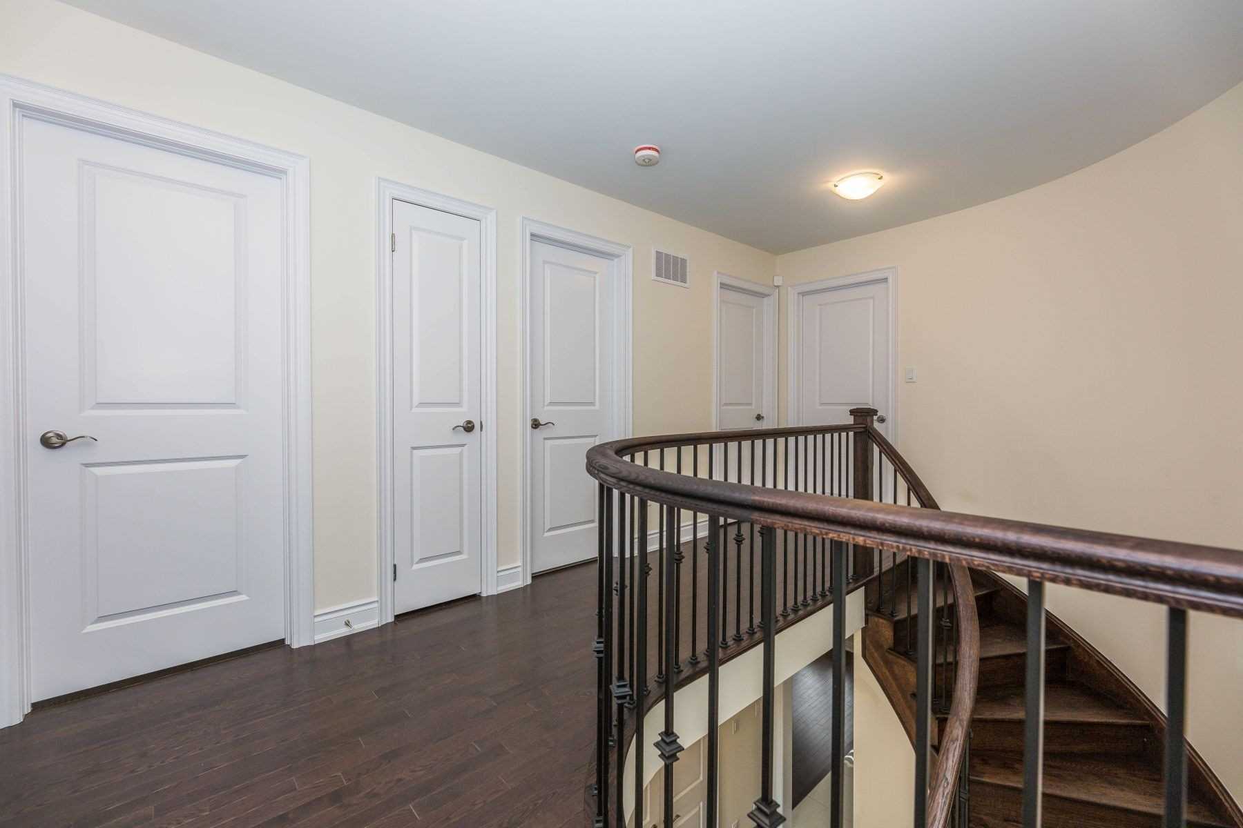 46 Ridgeview Crt