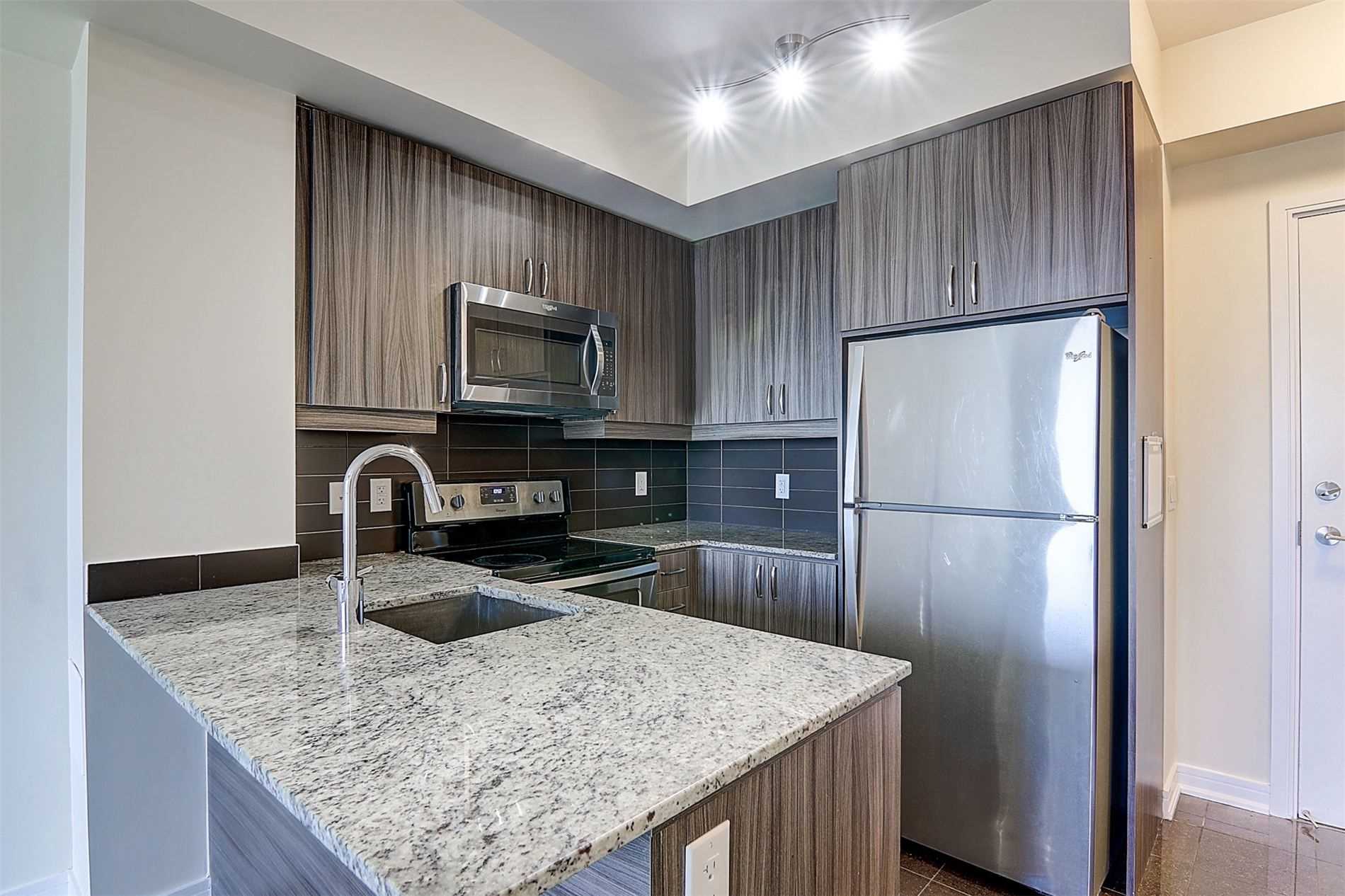 9205 Yonge St, #1111