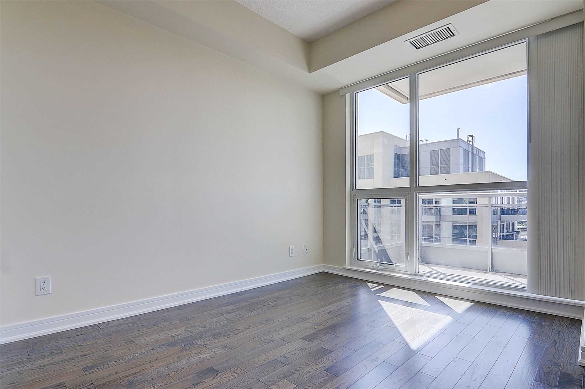 9205 Yonge St, #1111