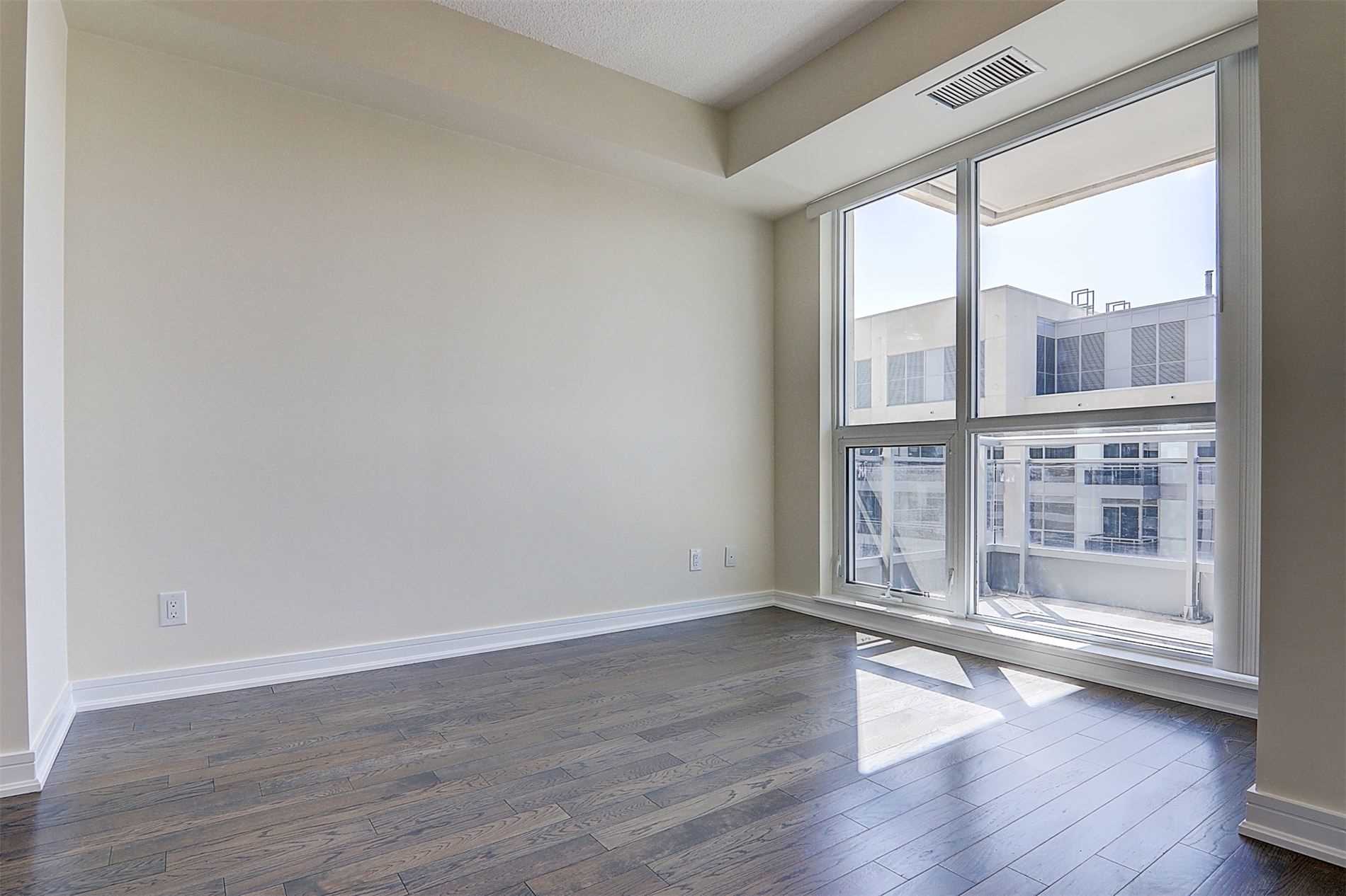9205 Yonge St, #1111