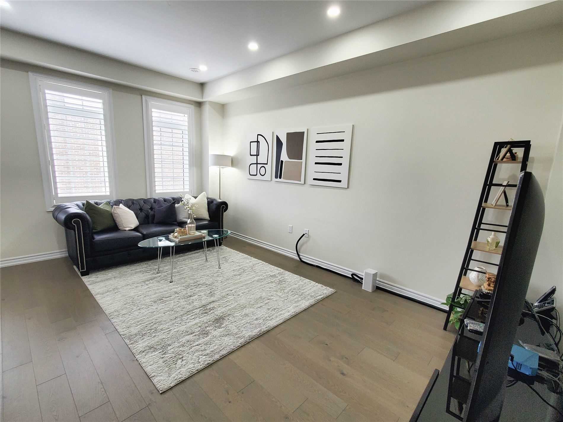 32 Cafaro Lane