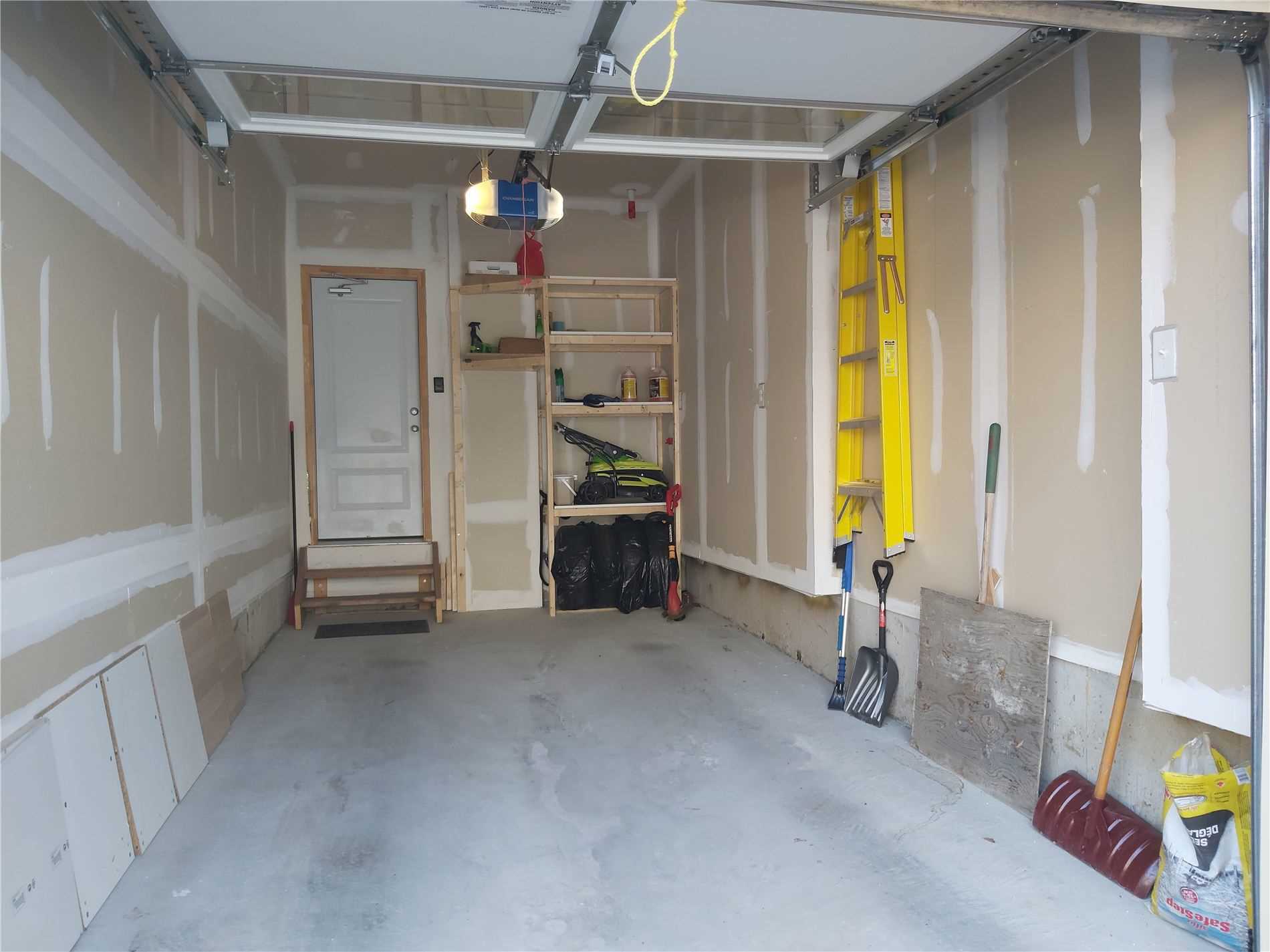 25 Globemaster Lane